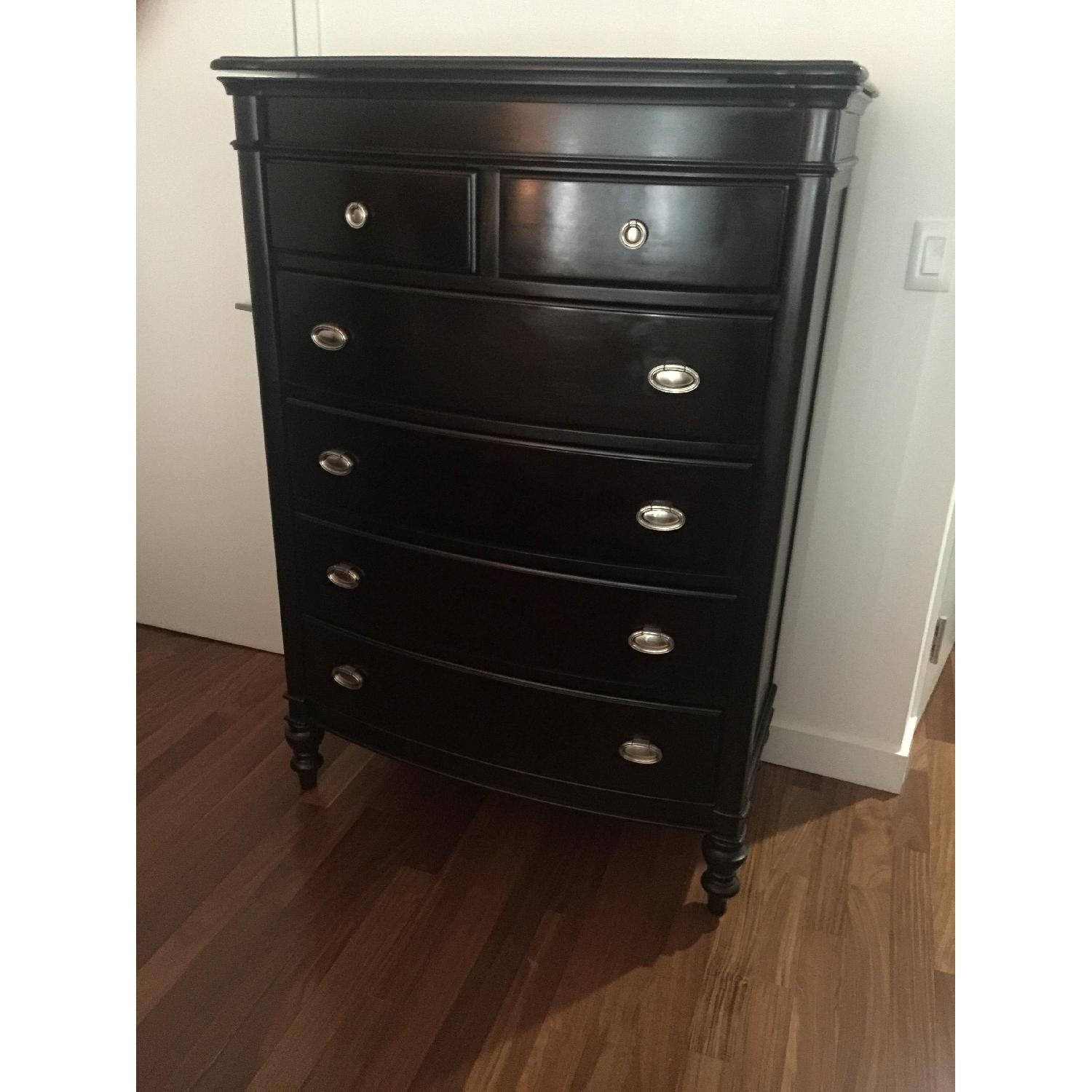 Haverty's 3 Piece Queen Bedrom Set - image-6