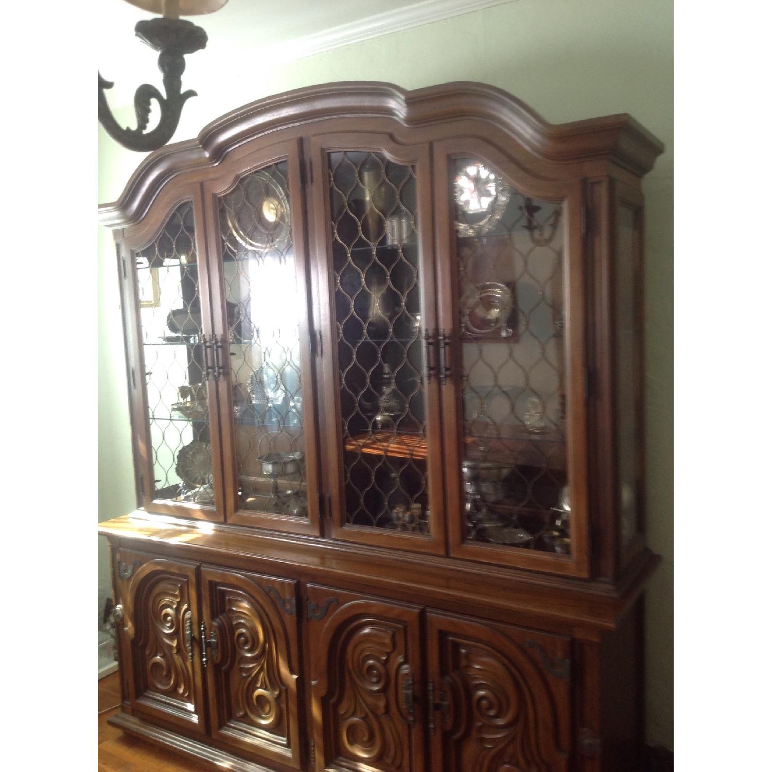 Thomasville Mid Century China cabinet - image-3
