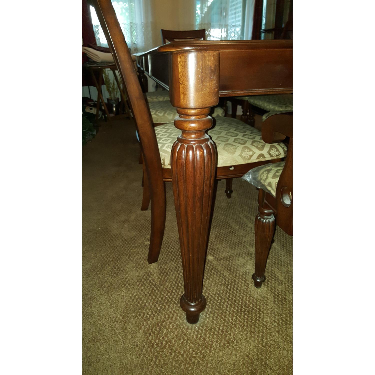 Raymour & Flanigan 11 Piece Dining Room Set - image-4