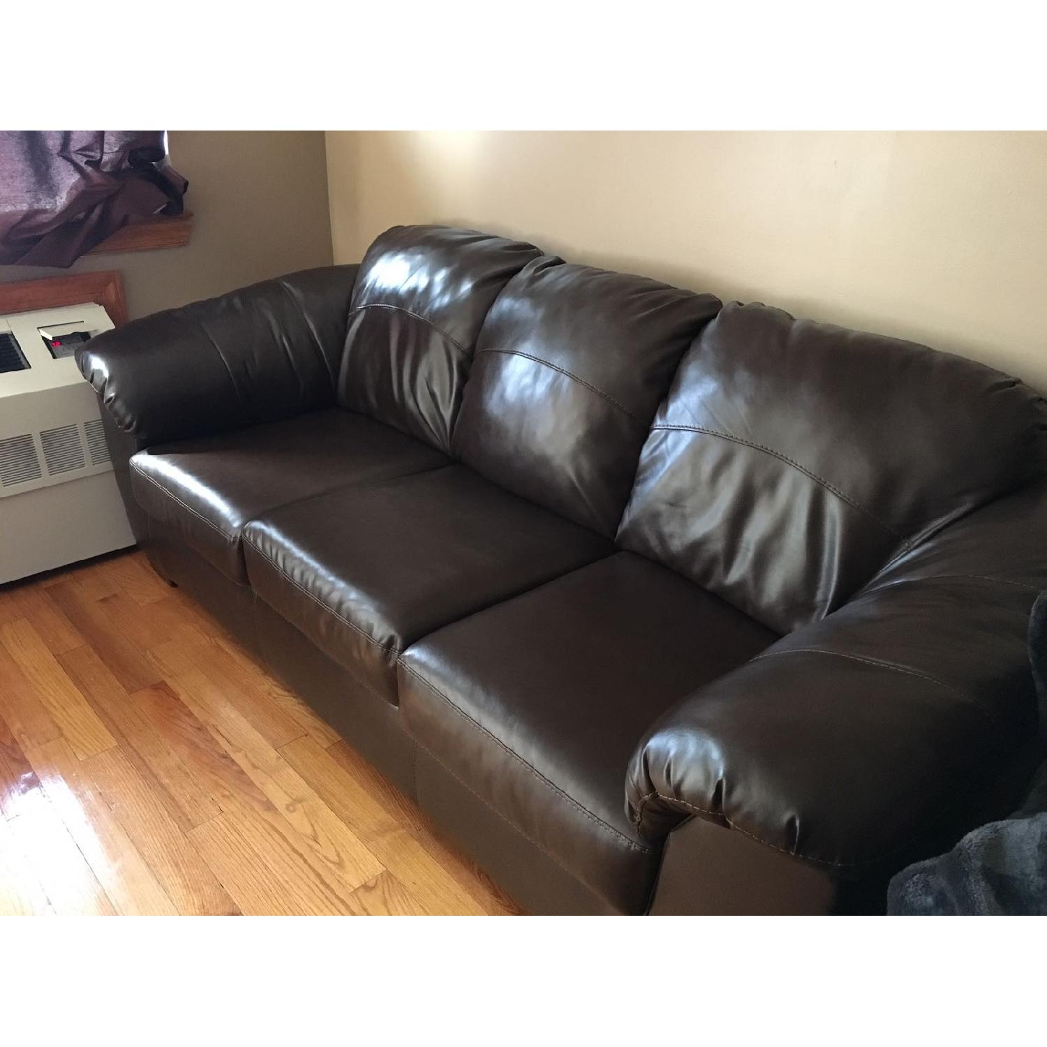 Ashley's DuraBlend Contemporary Cafe PU Full Sleeper Sofa - image-2