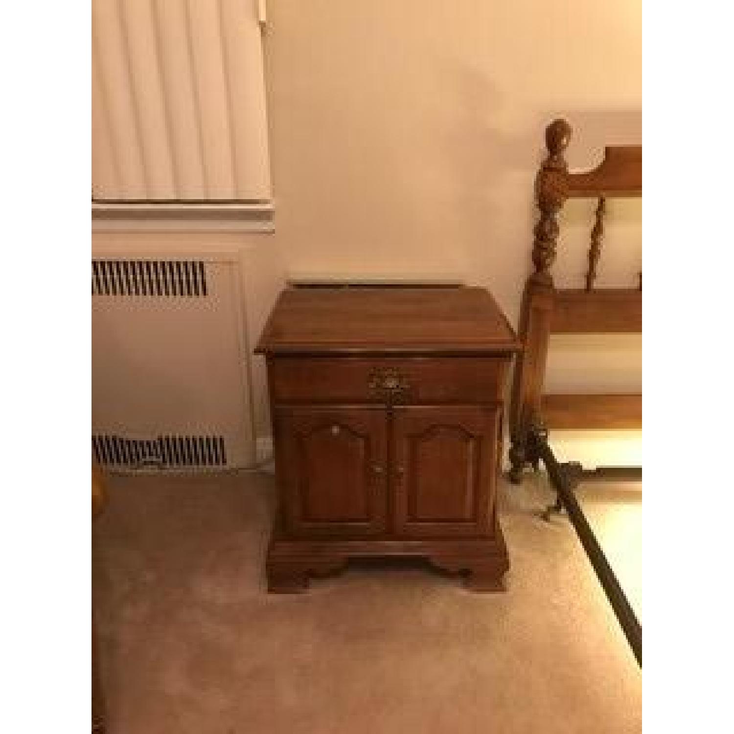 Ethan Allen 6 Piece Bedroom Set - image-2