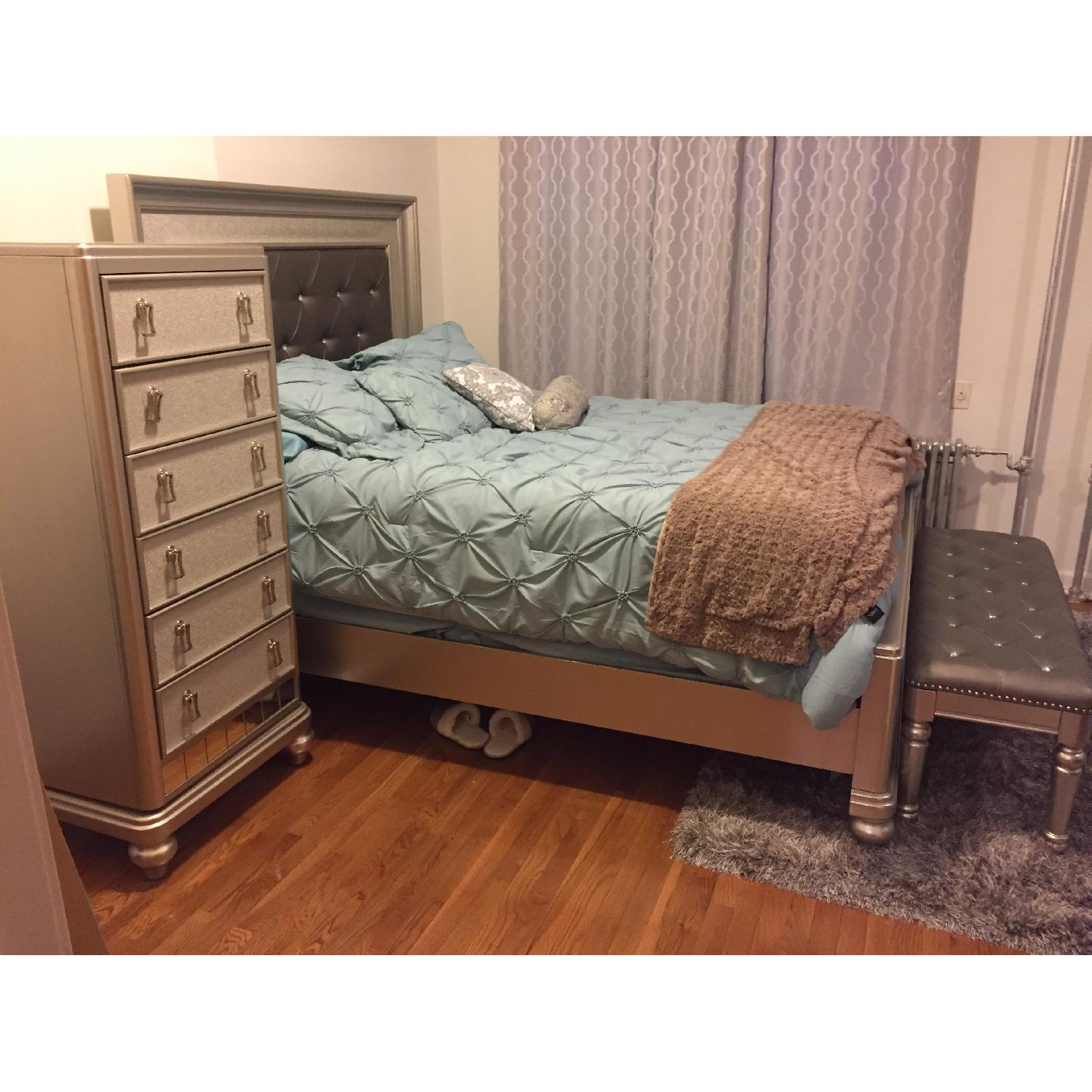 Bob's Diva Queen Size Bed - image-1