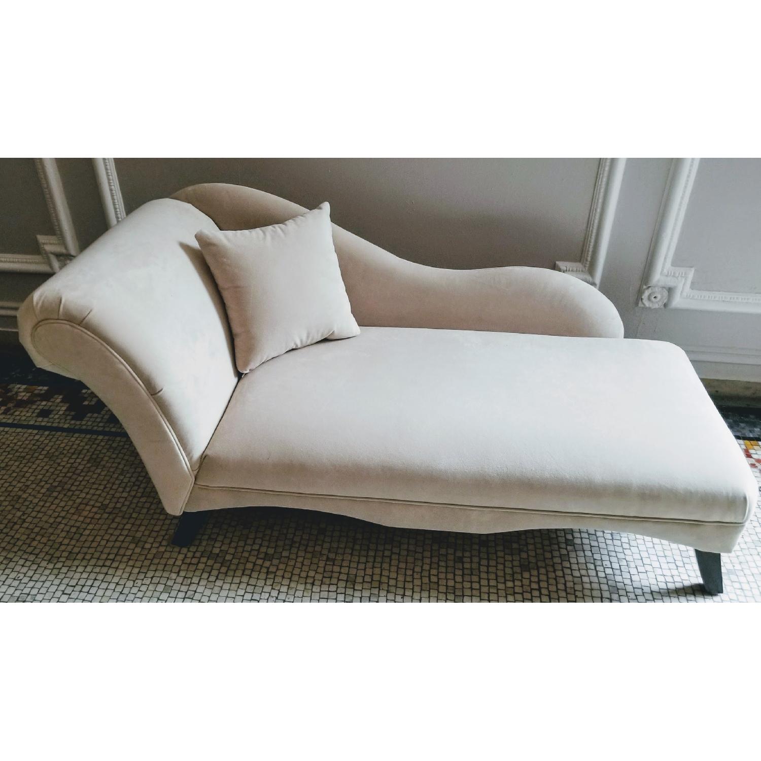 Skyline Furniture Cosmo Chaise Lounge - image-1