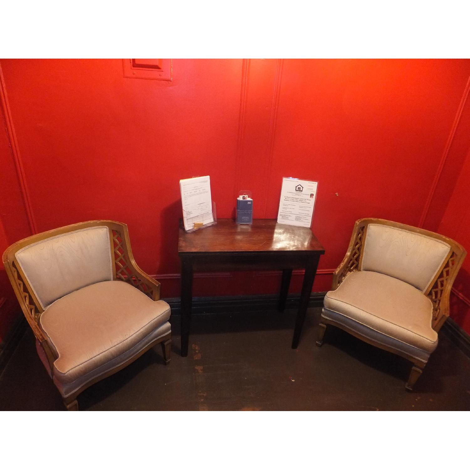 Vintage Foyer Accent Chair - image-2