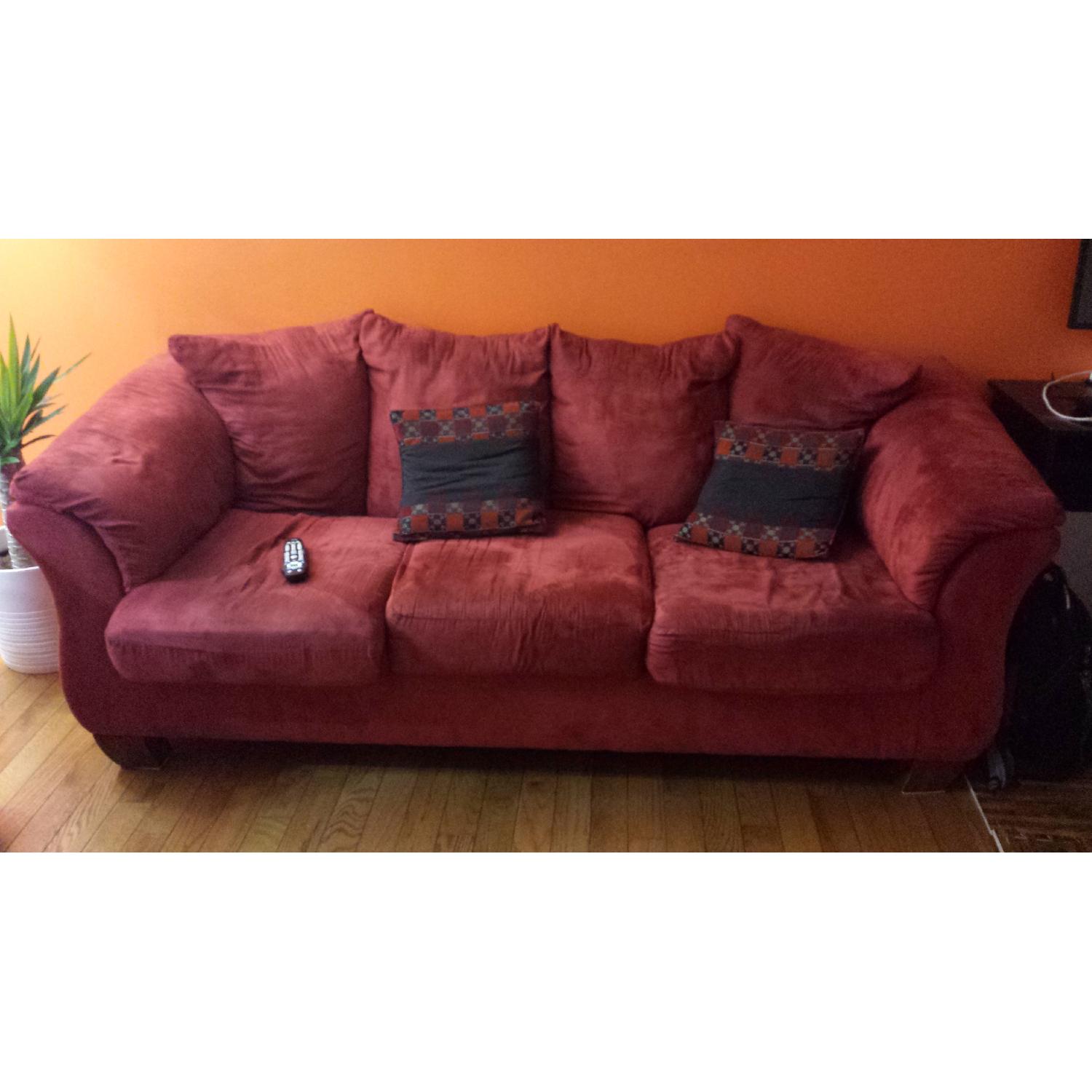 Value City Furniture 3 Seater Sofa + Loveseat - image-1