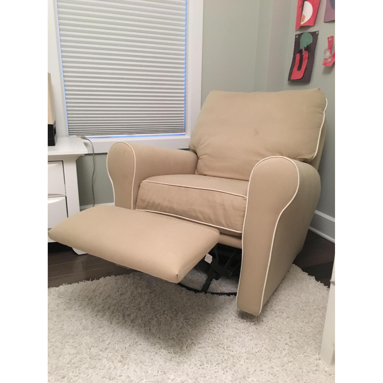 Little Castle Treasure Recliner - image-1