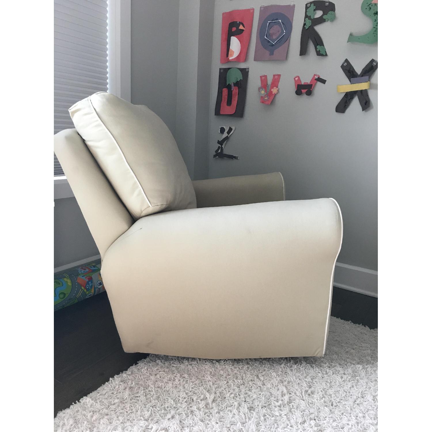 Little Castle Treasure Recliner - image-2