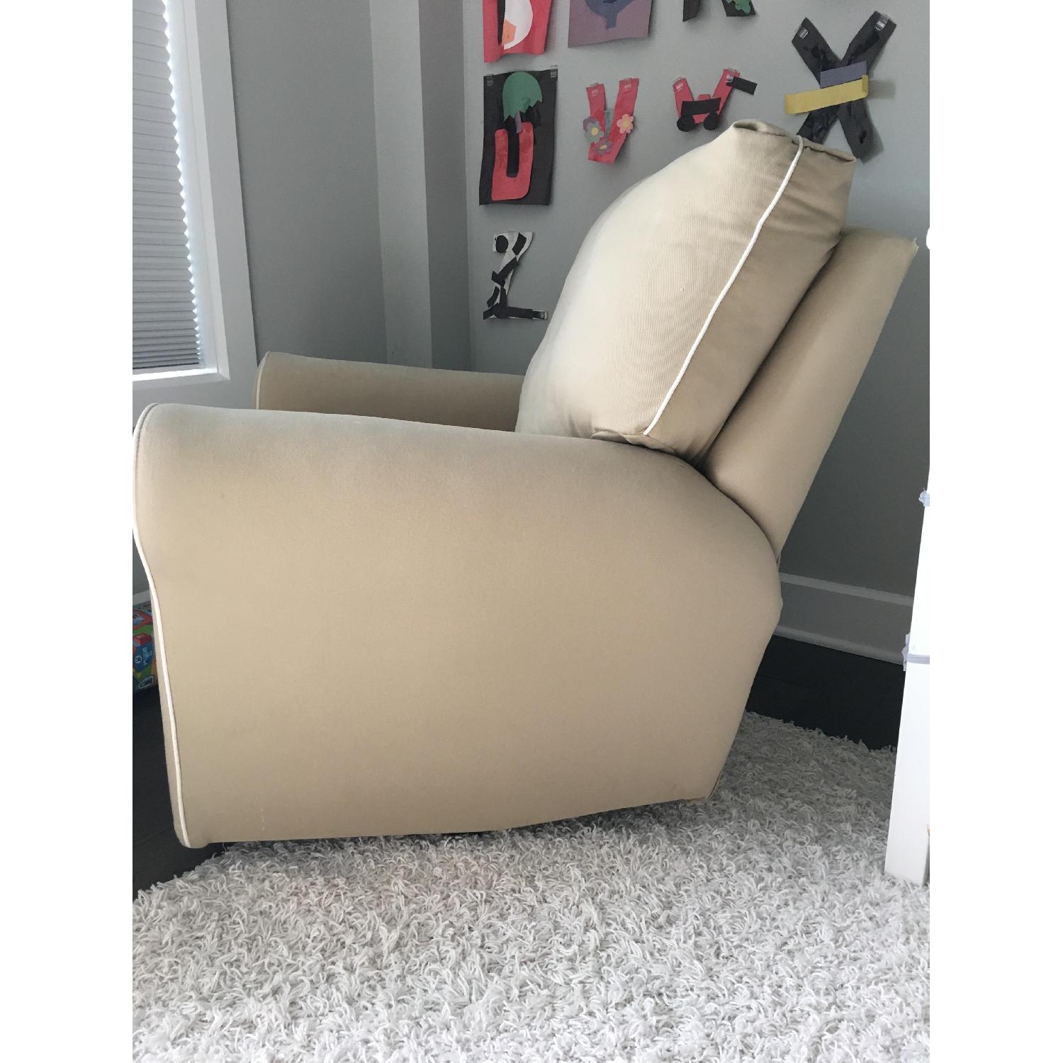 Little Castle Treasure Recliner - image-3