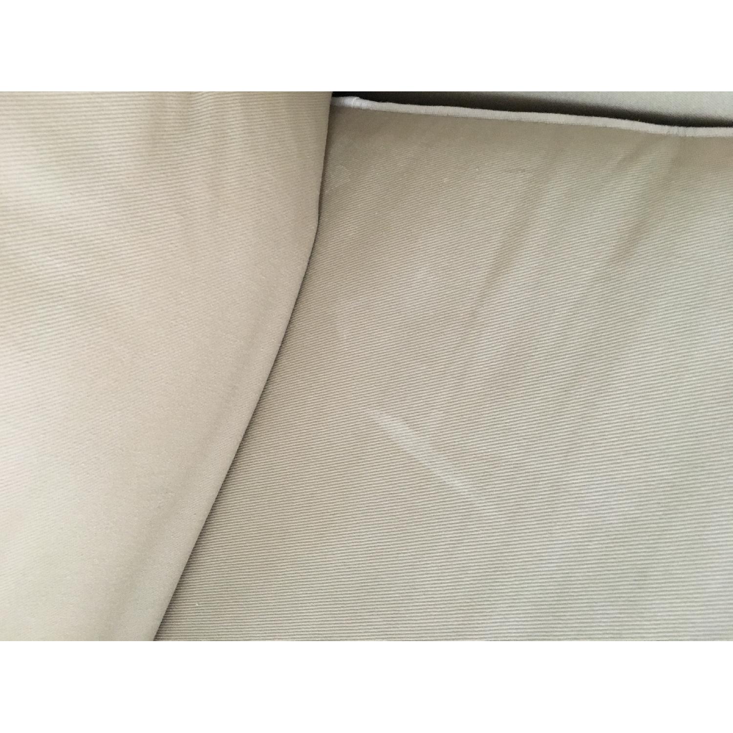 Little Castle Treasure Recliner - image-4