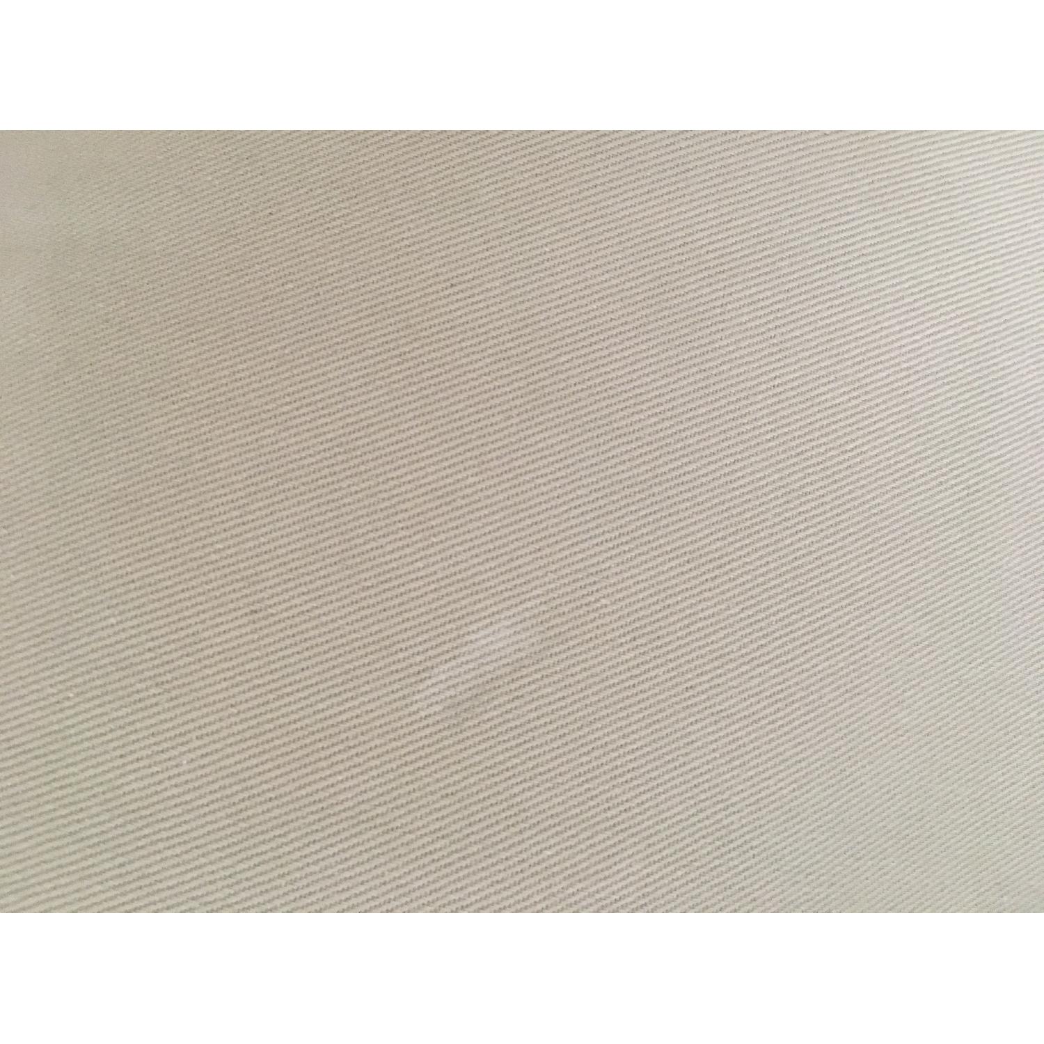 Little Castle Treasure Recliner - image-9