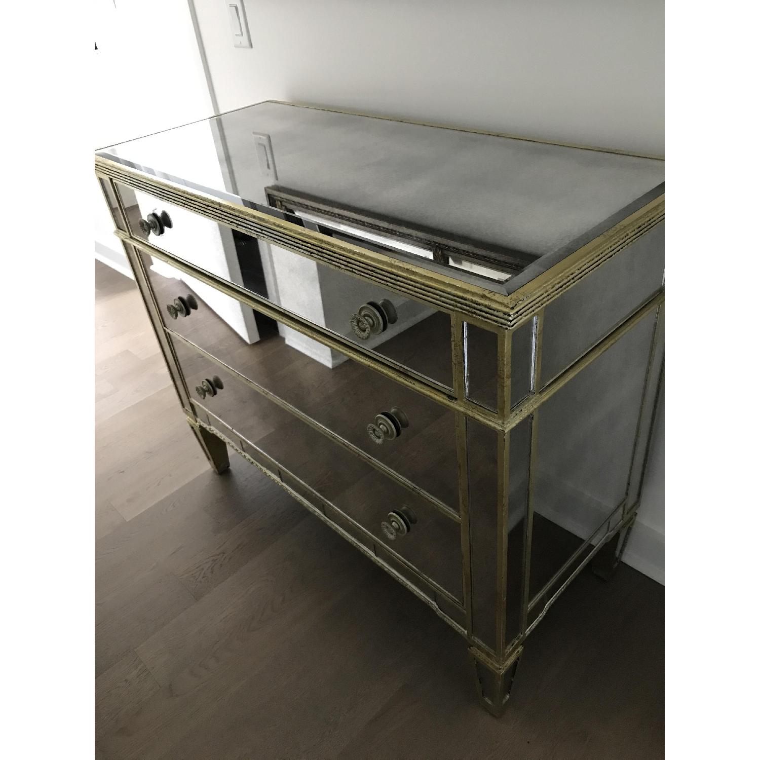 Bassett Borghese Mirrored Entryway Chest - image-4