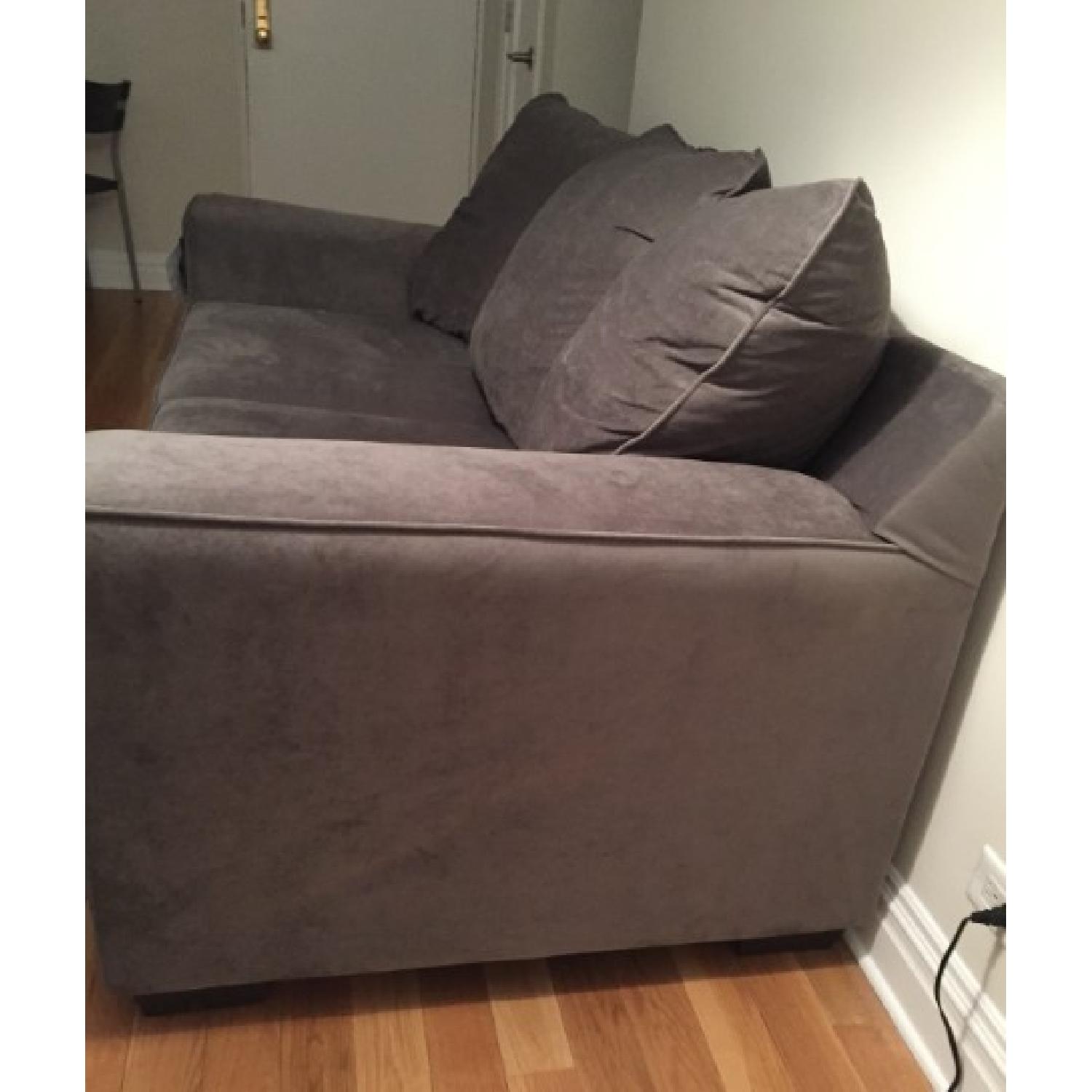 Jennifer Furniture SImmons Upholstery Loveseat - image-3