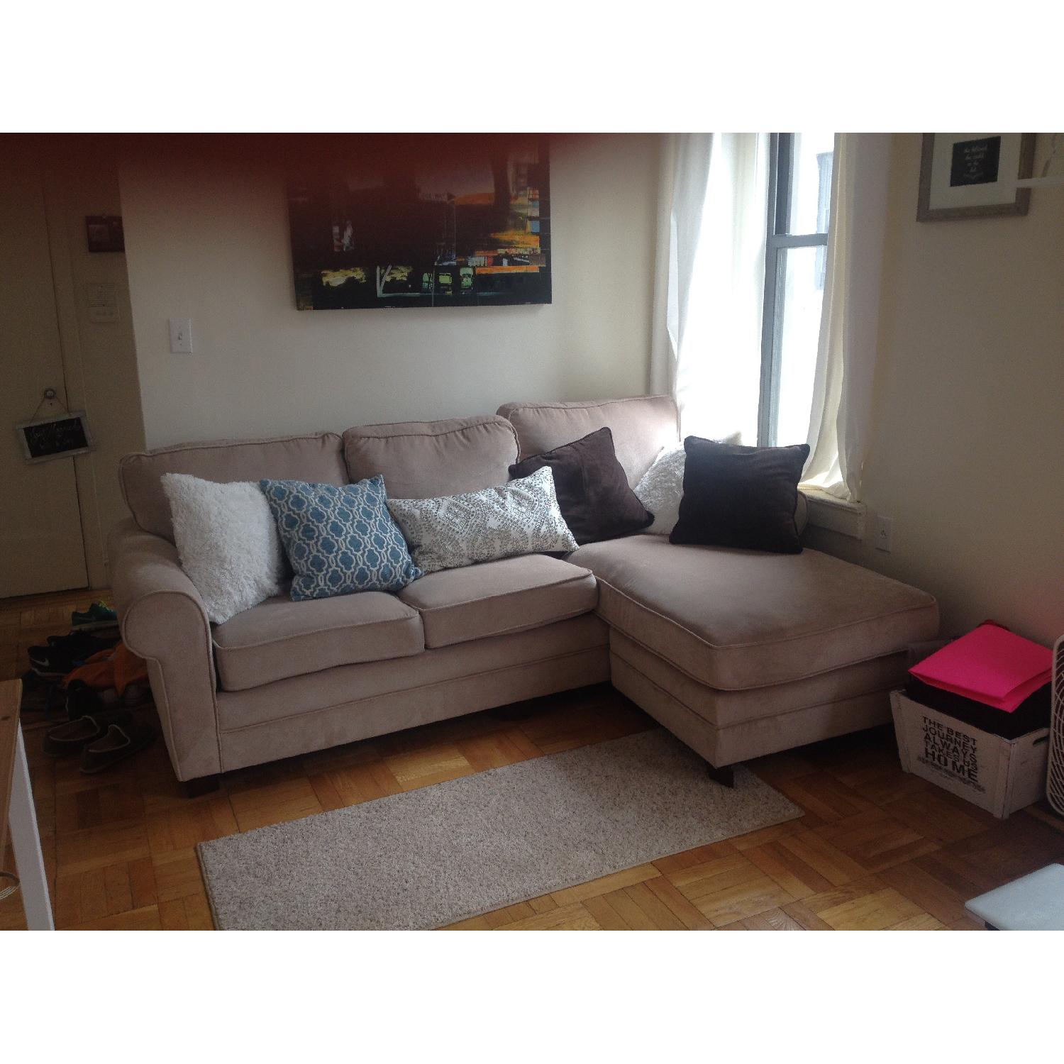 Bob's Sectional Sofa AptDeco