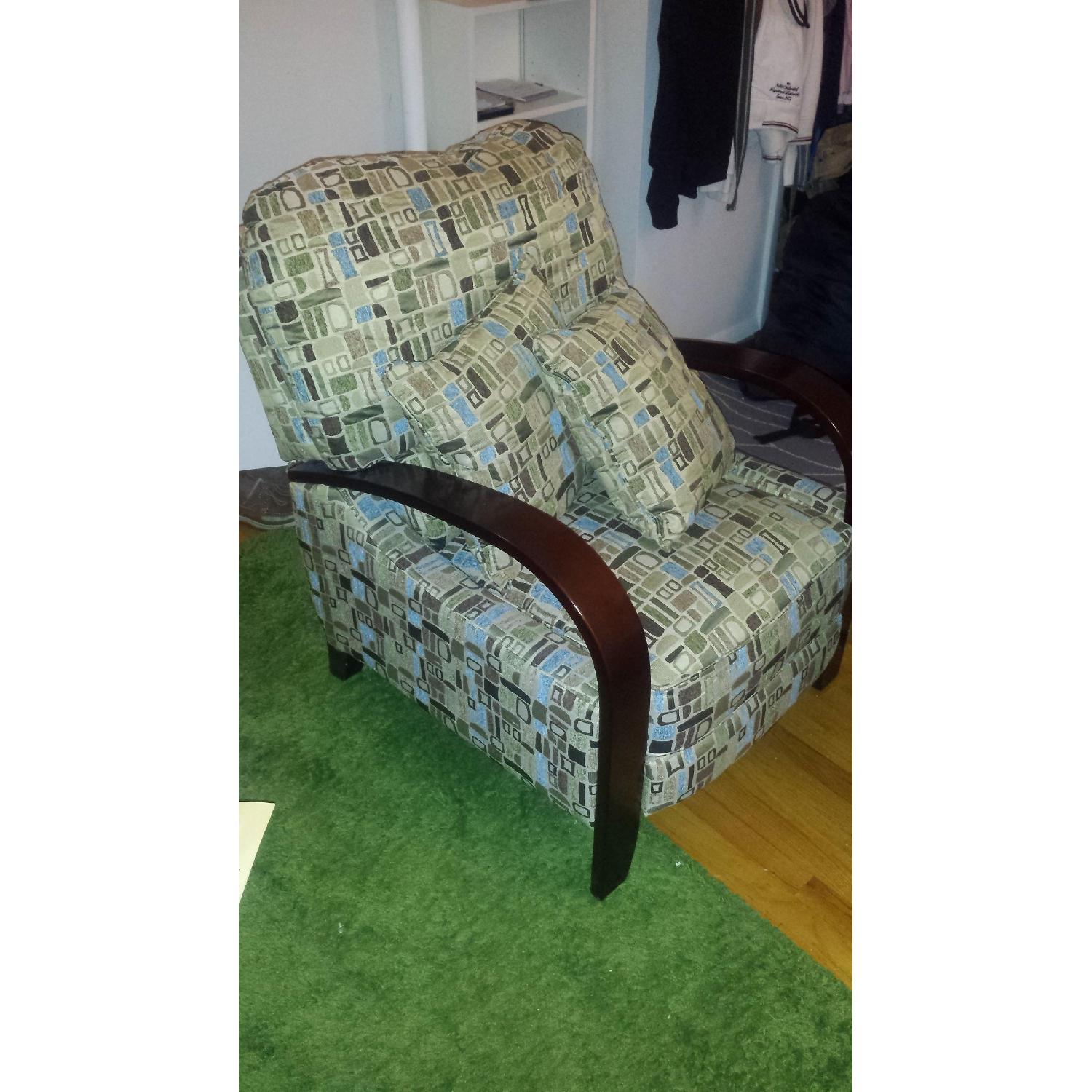 Synergy Home Furnishings Recliner - image-5