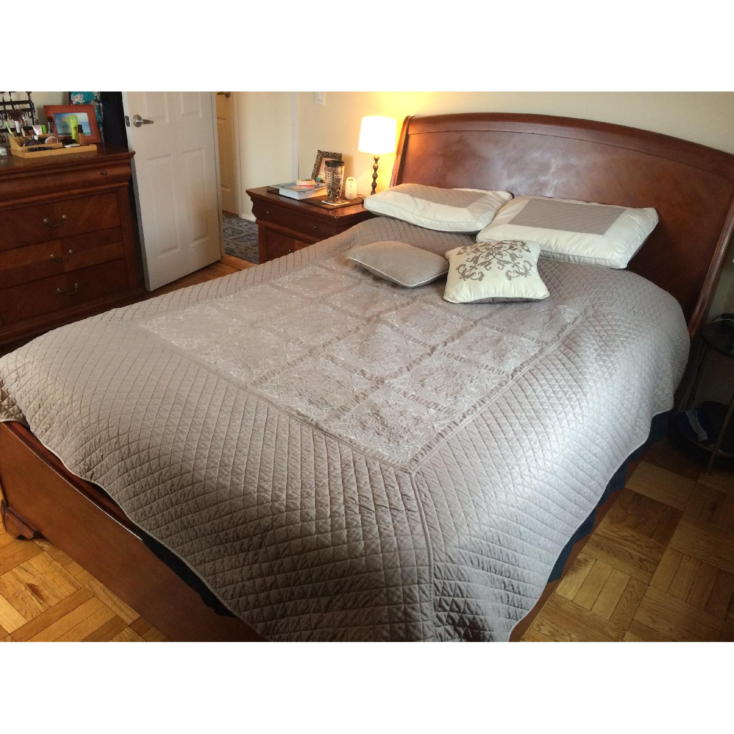 Seamans Furniture 4 Piece Bedroom Set - image-2