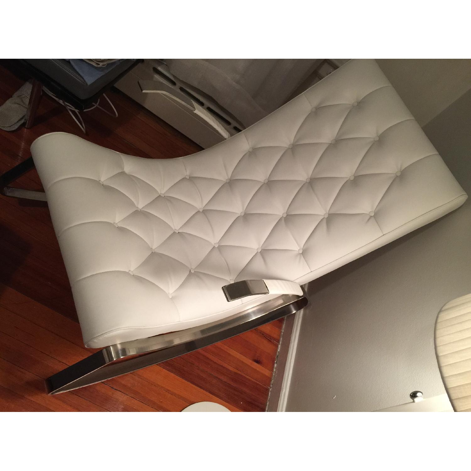 Barcelona City Modern Design White Leather Rocking Chair - image-2