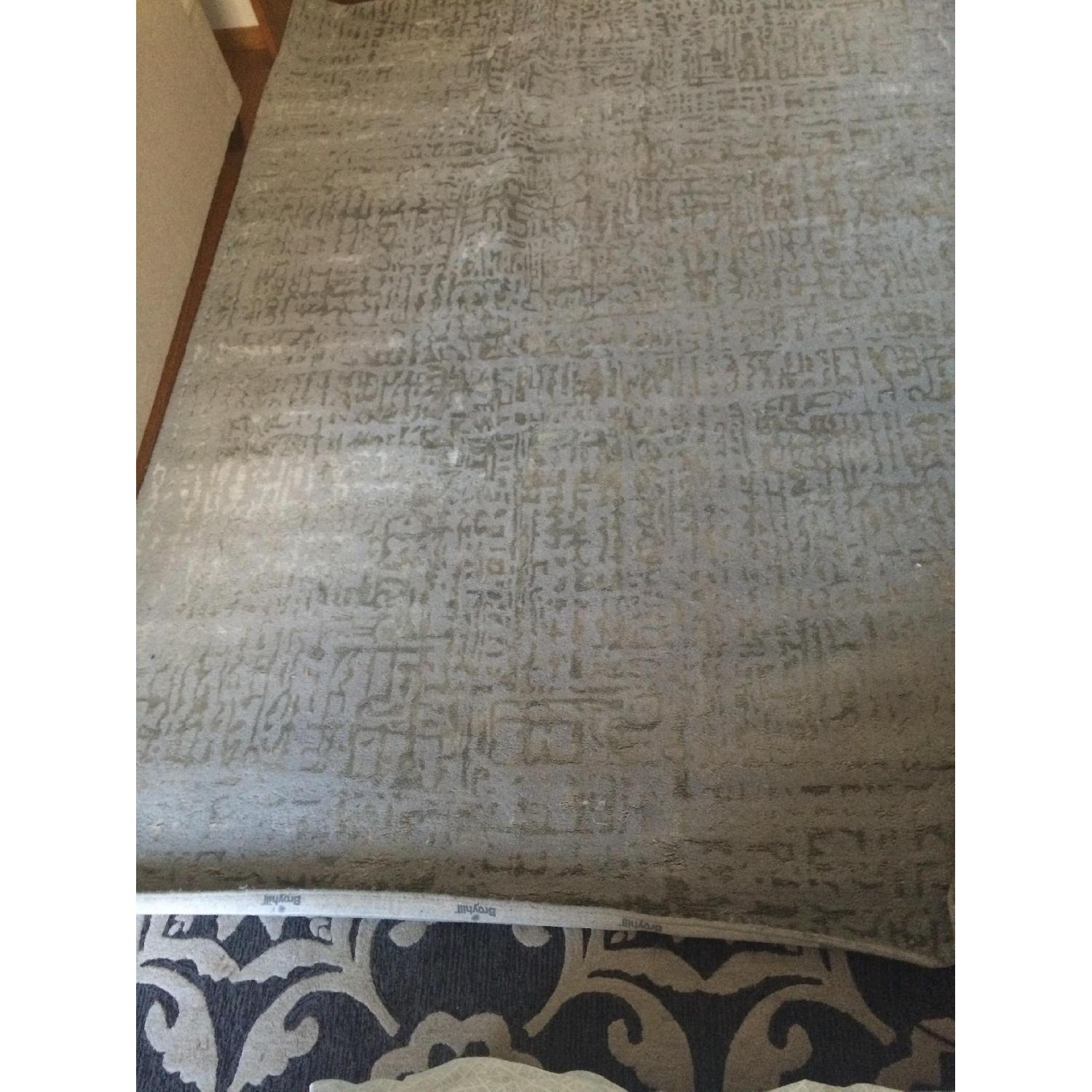 Broyhill' Light Blue and Silver Rug - AptDeco