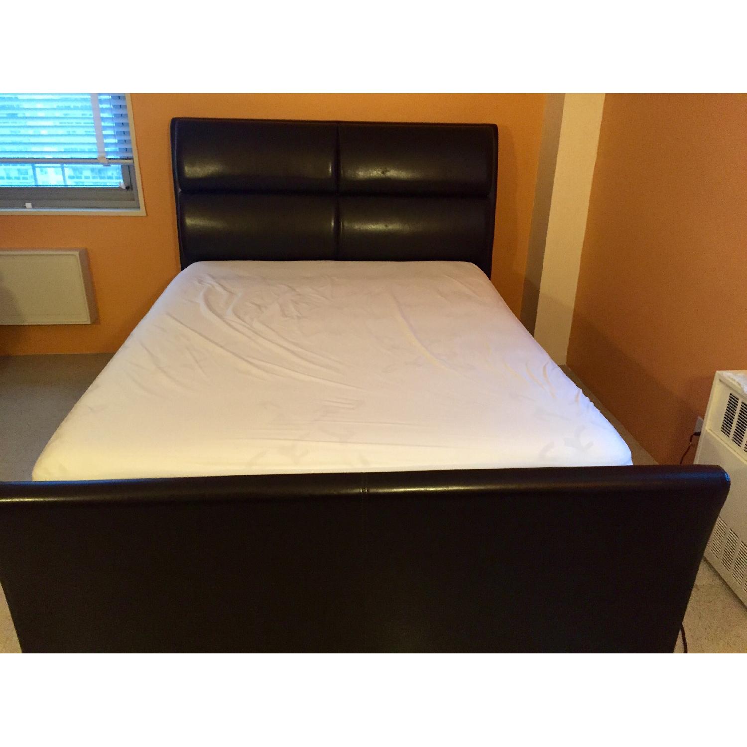 North Hampton Queen Size Bed Brown w/ Leather Head/Foot Board - image-1