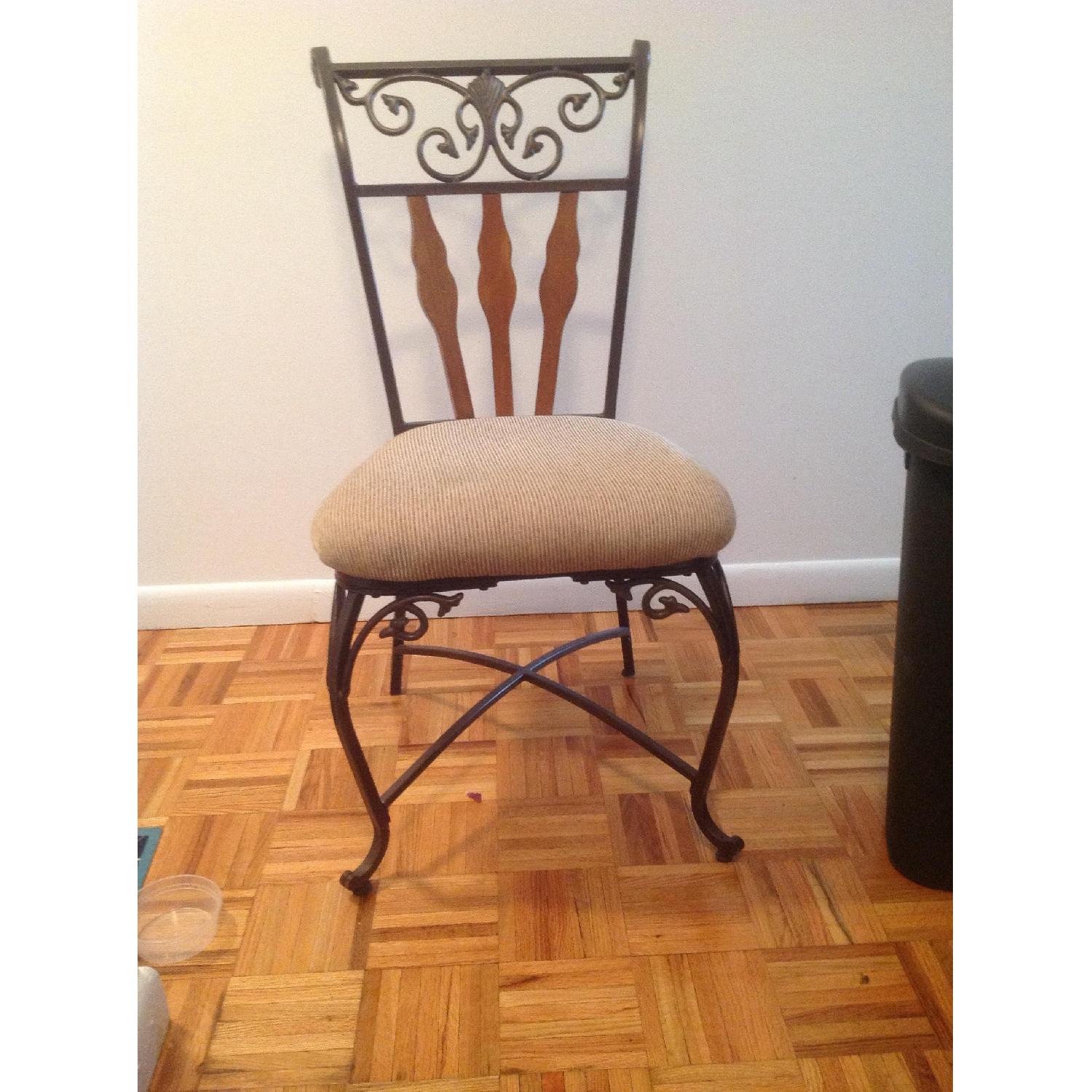 Ethan Allen Vintage Solid Oak Table w/ 4 Chairs - image-8