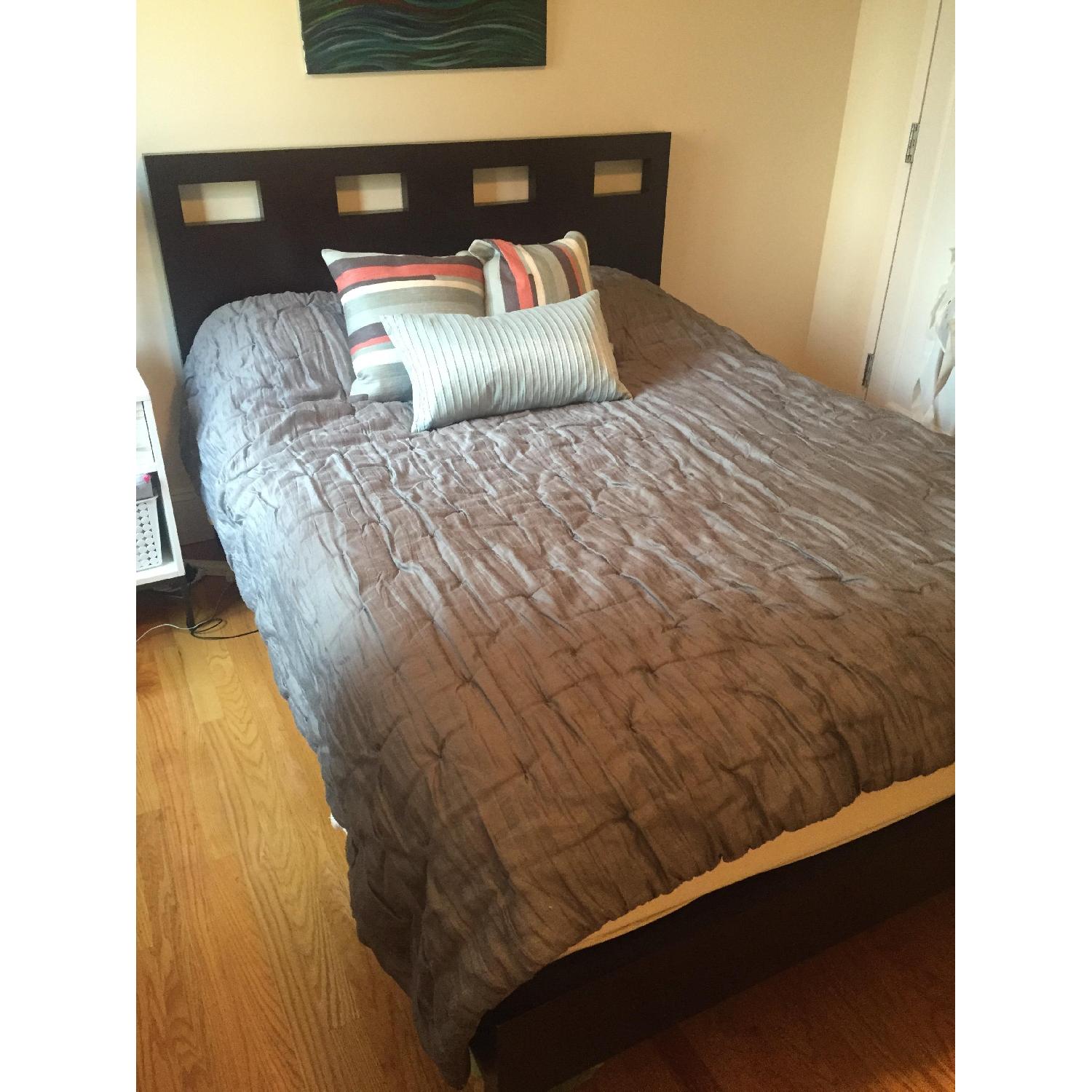 Modus Nevis Queen Riva Platform Bed - image-4