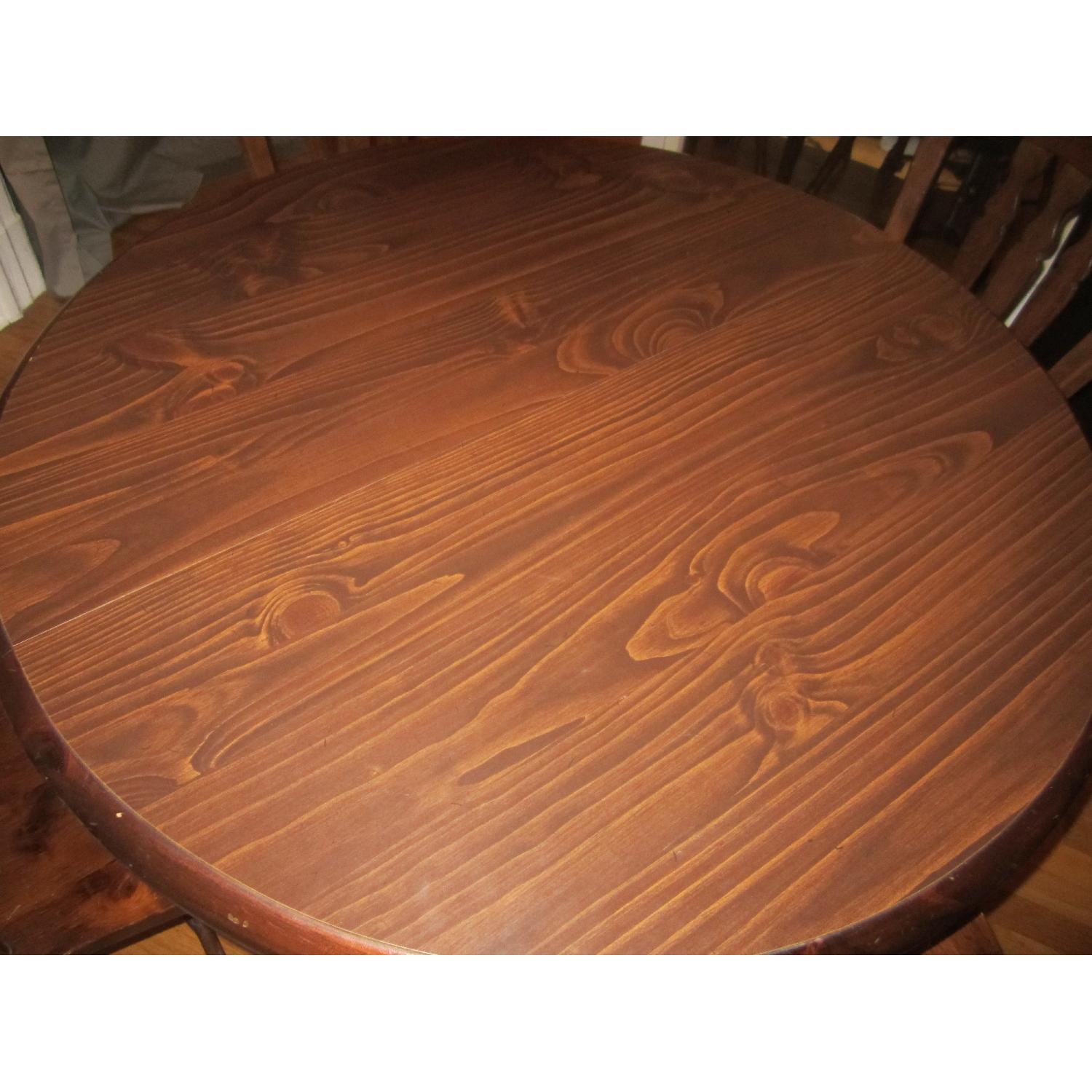 Ethan Allen Old Tavern Pine Dining Table w/ 4 Chairs - image-4