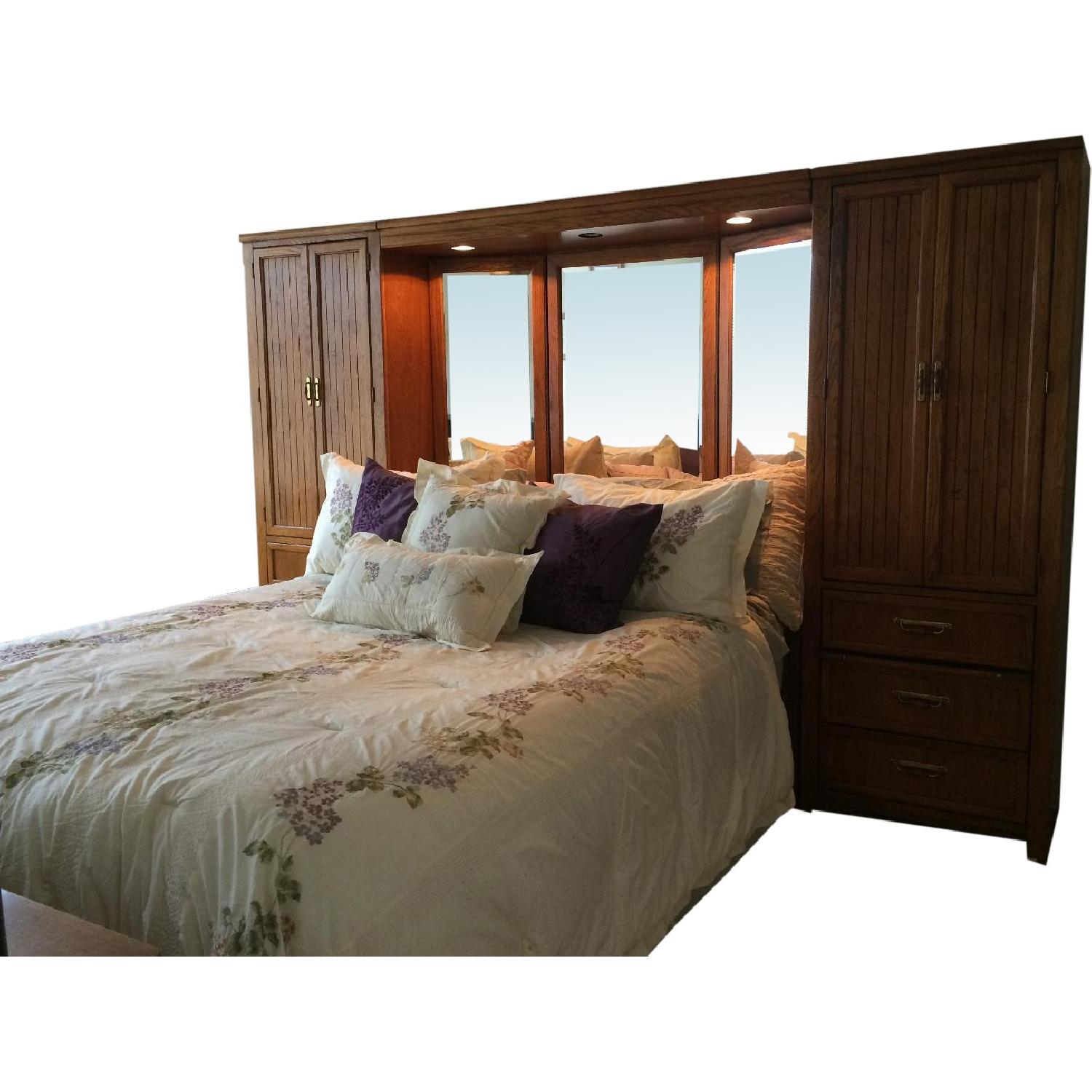 Thomasville Solid Wood Bedroom Set AptDeco