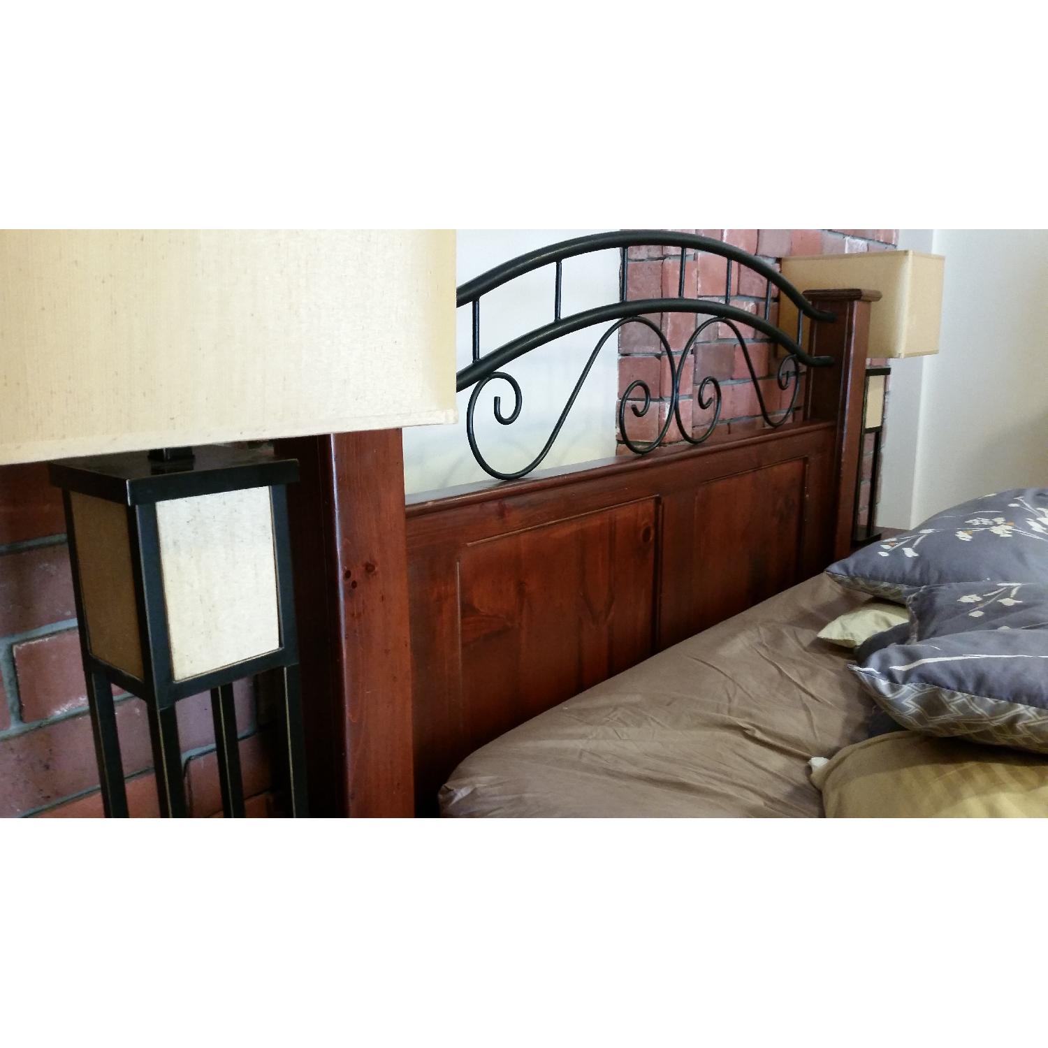 Southern Craftsmen's Guild Hand-Made Queen Size Bedroom Set - image-6