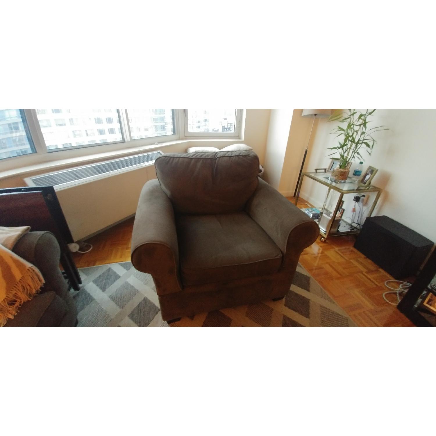 Jennifer Convertibles 3-Seater Sleeper Sofa+ Oversized Chair & Storage Ottoman - image-3