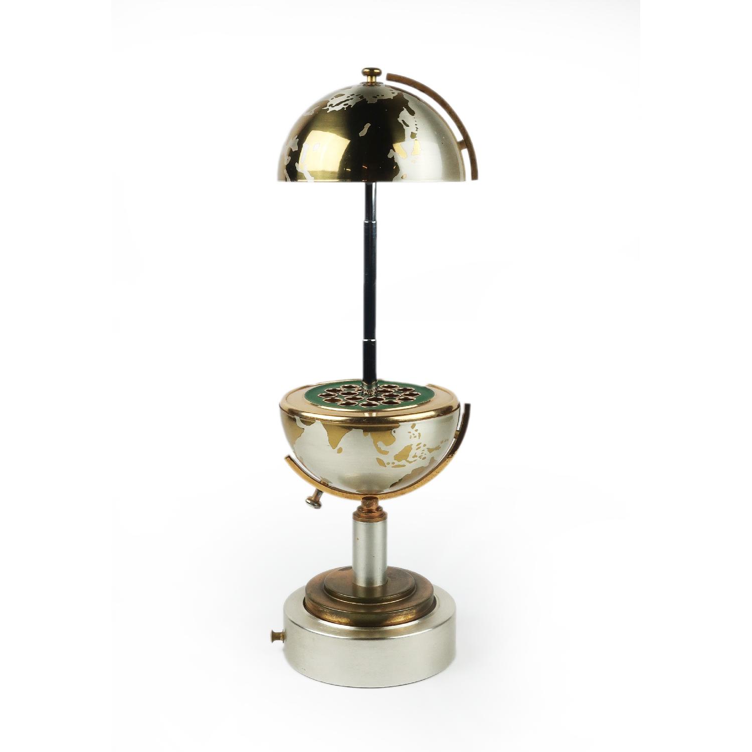 Windmill Vintage Globe Cigarette Case - image-1