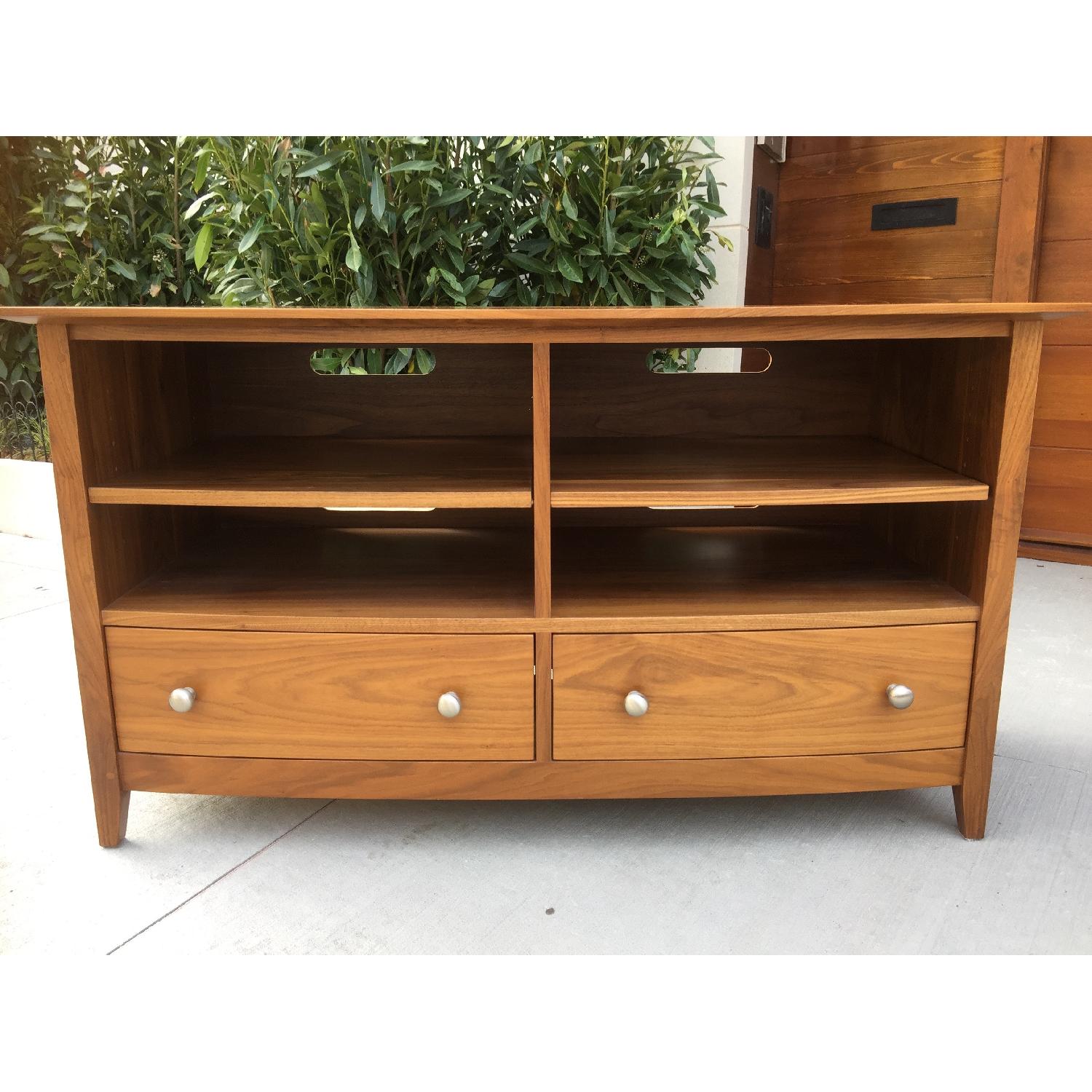 Pompanoosuc Mills Chelsea Media Center - image-3