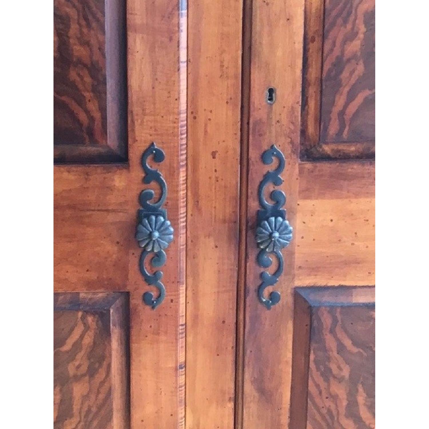 Wall Unit/Armoire - image-3