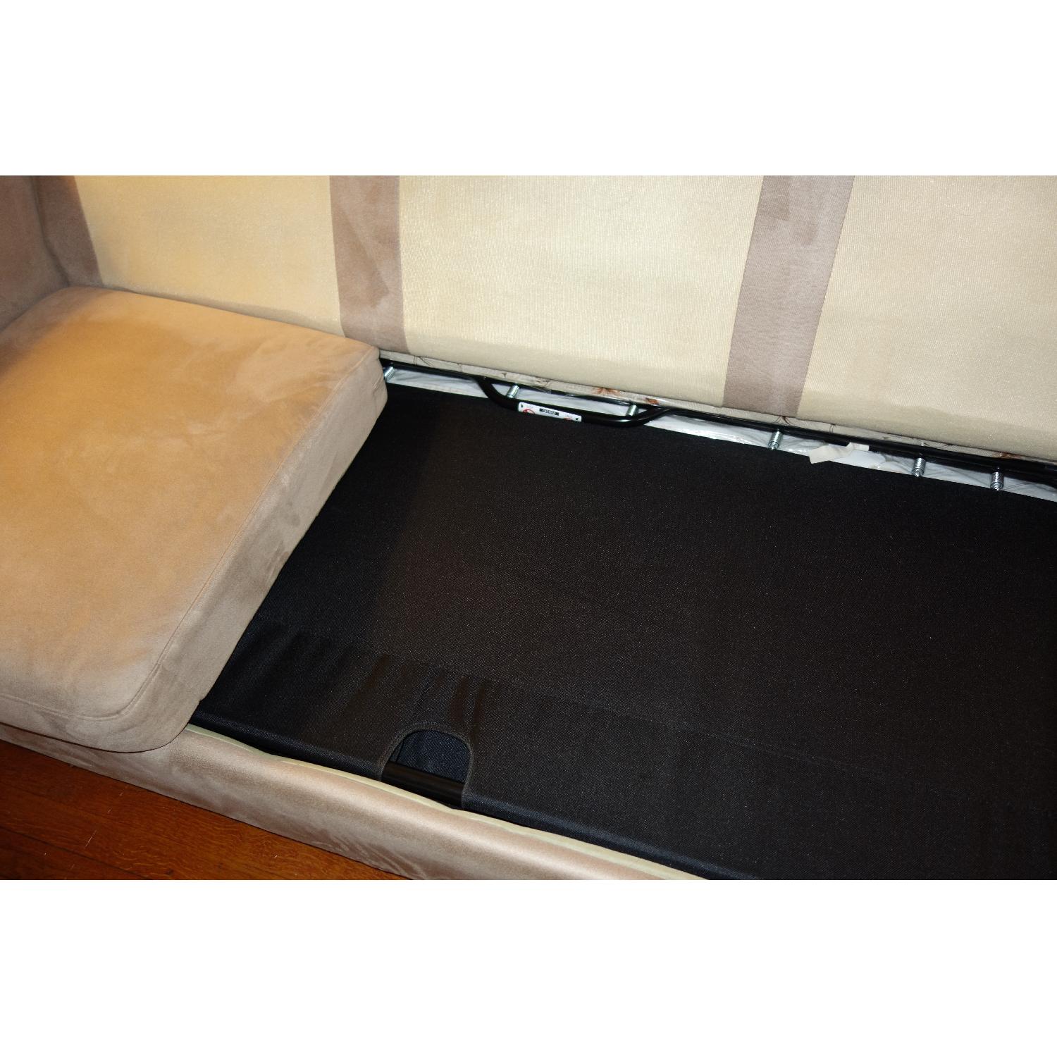 Jennifer Convertibles 3 Seater Sleeper Sofa - image-2