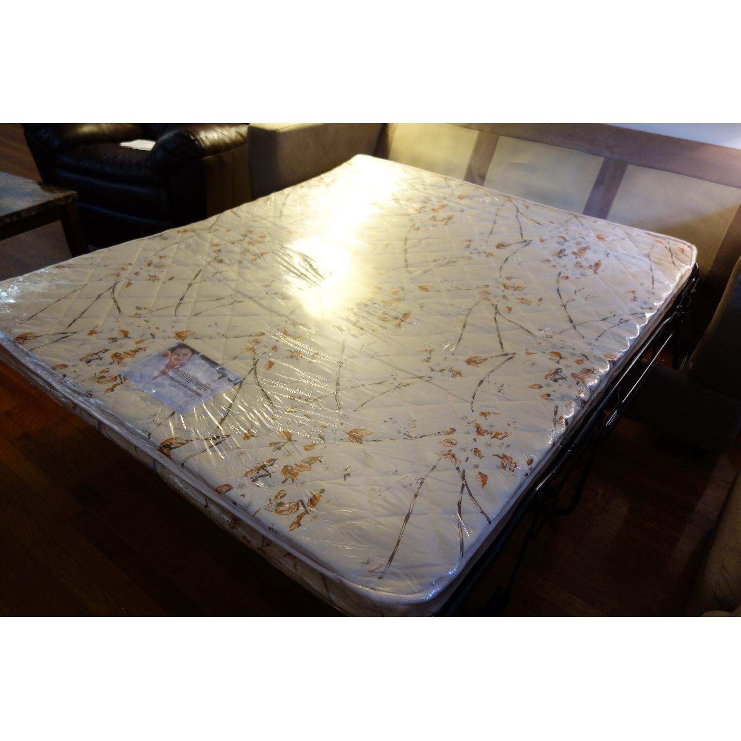 Jennifer Convertibles 3 Seater Sleeper Sofa - image-4