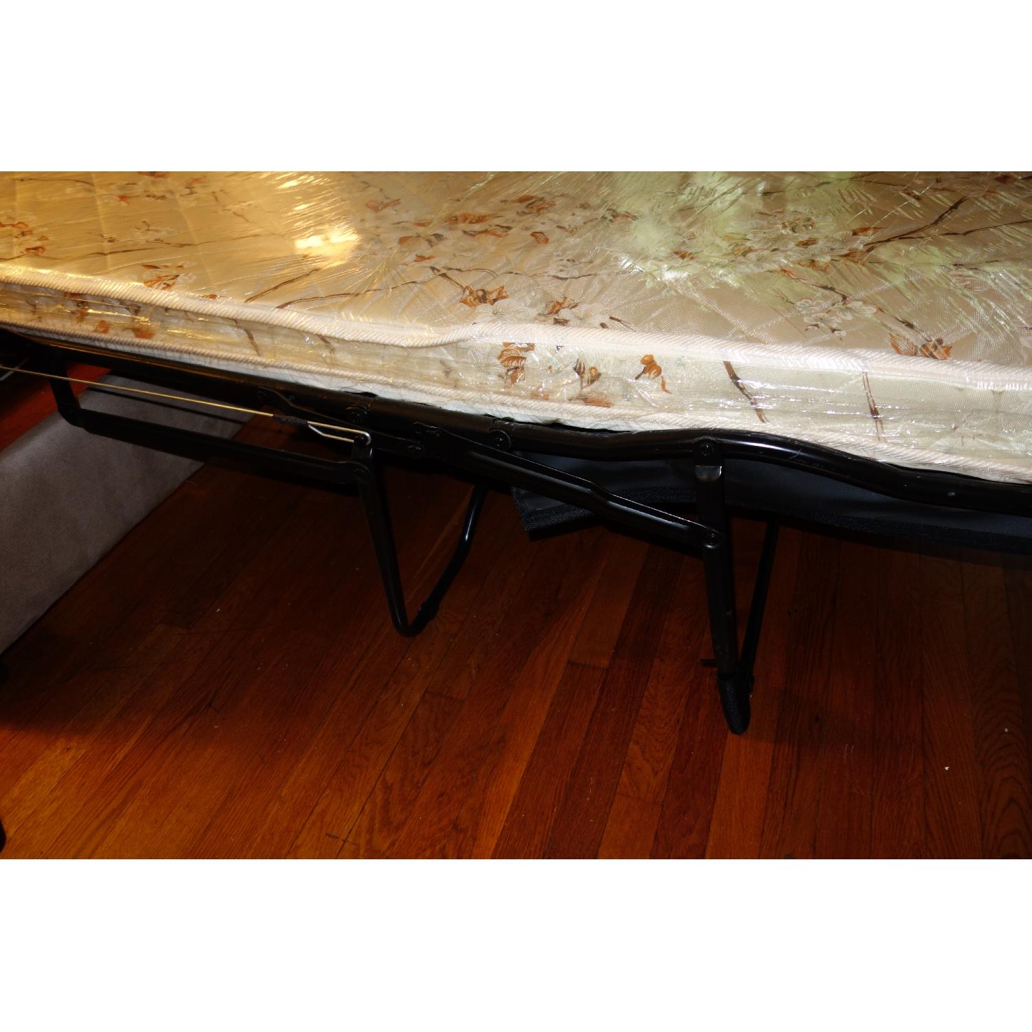 Jennifer Convertibles 3 Seater Sleeper Sofa - image-5