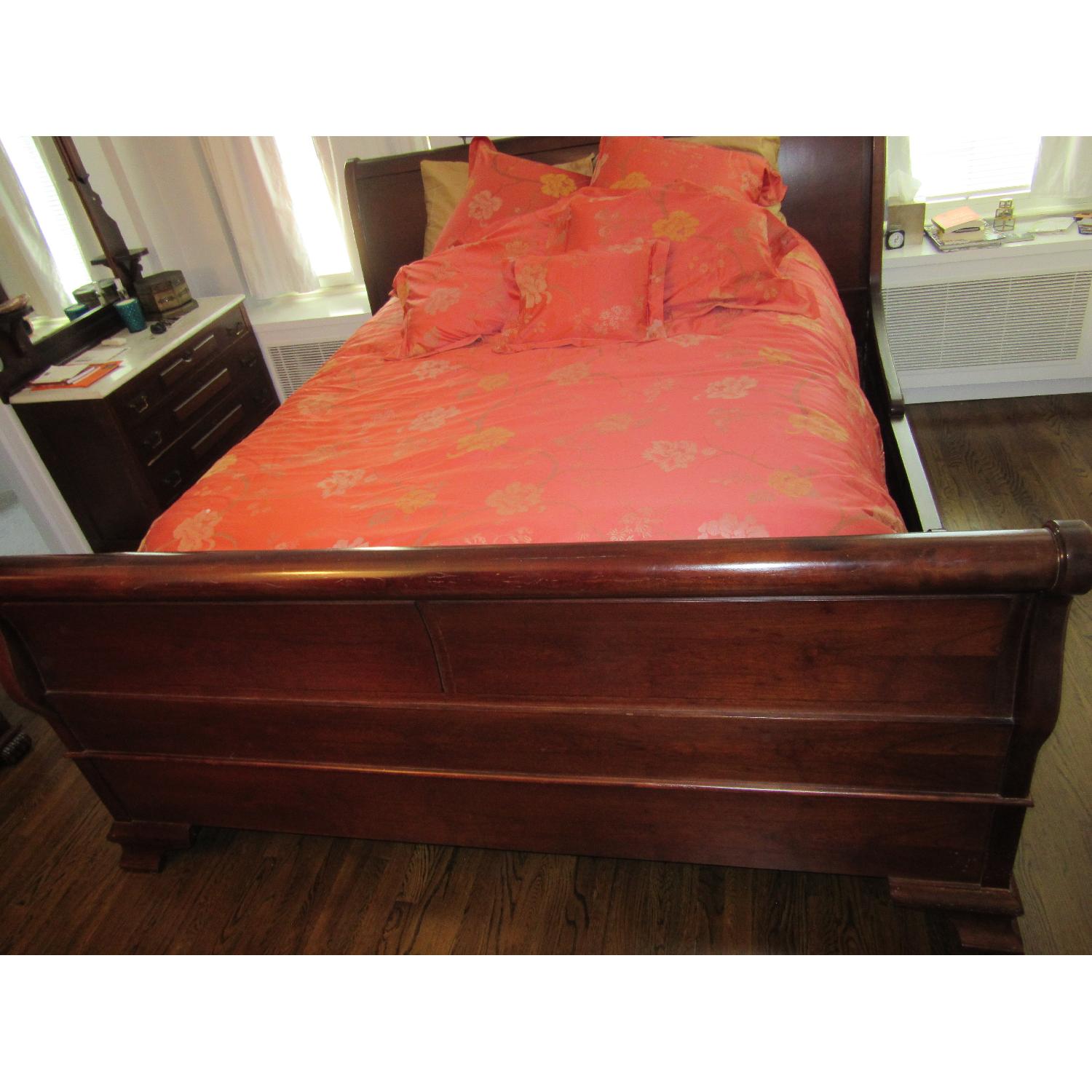 Ralph Lauren King Size Cherry Wood Sleigh Bed - image-15