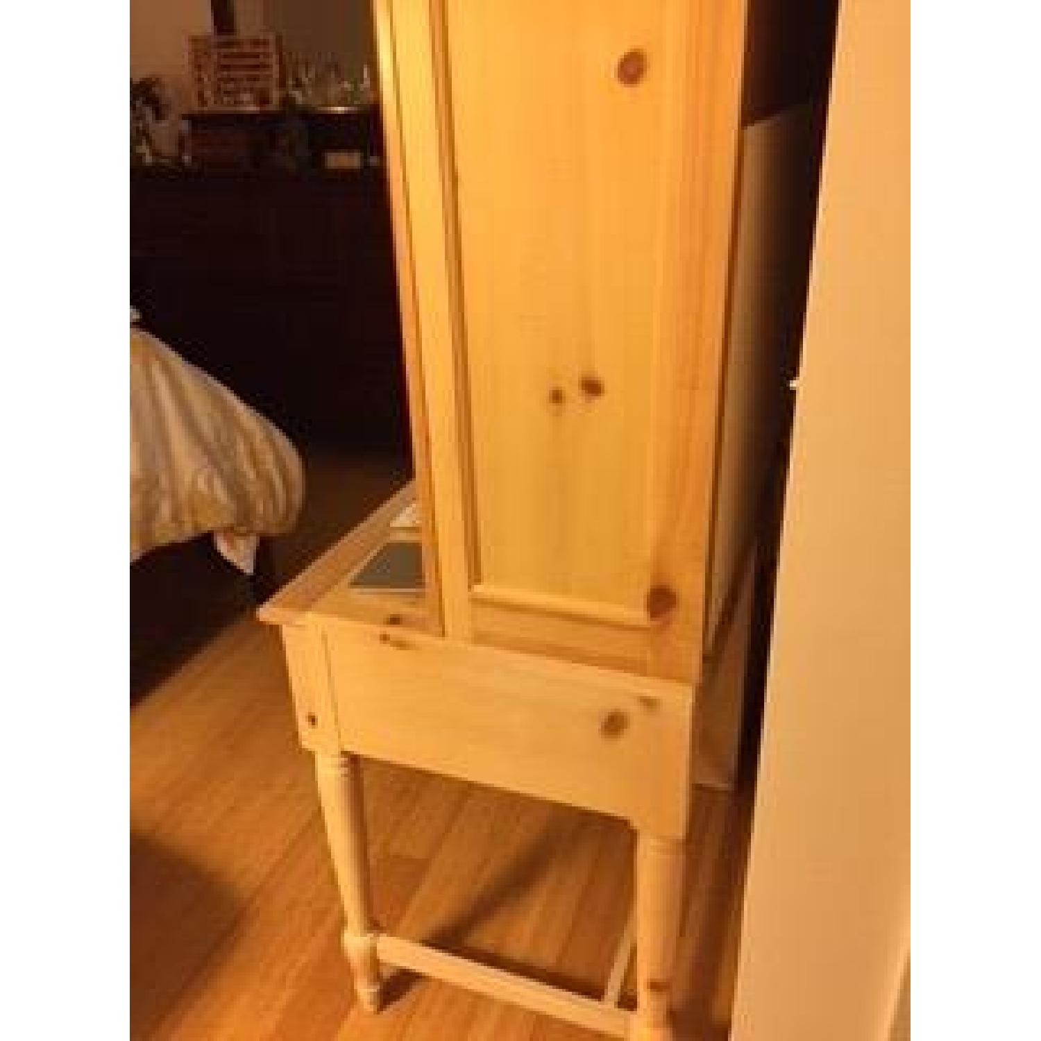 Bassett Vaughan Girl's Pine Desk and Hutch - image-1