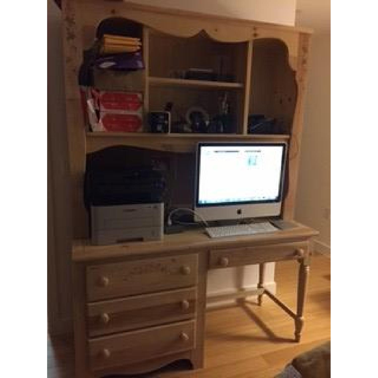 Bassett Vaughan Girl's Pine Desk and Hutch - image-5