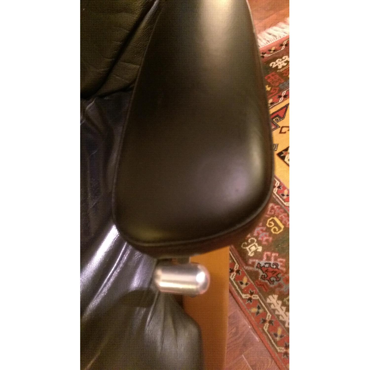 Zero Gravity Reclining Chair - image-8