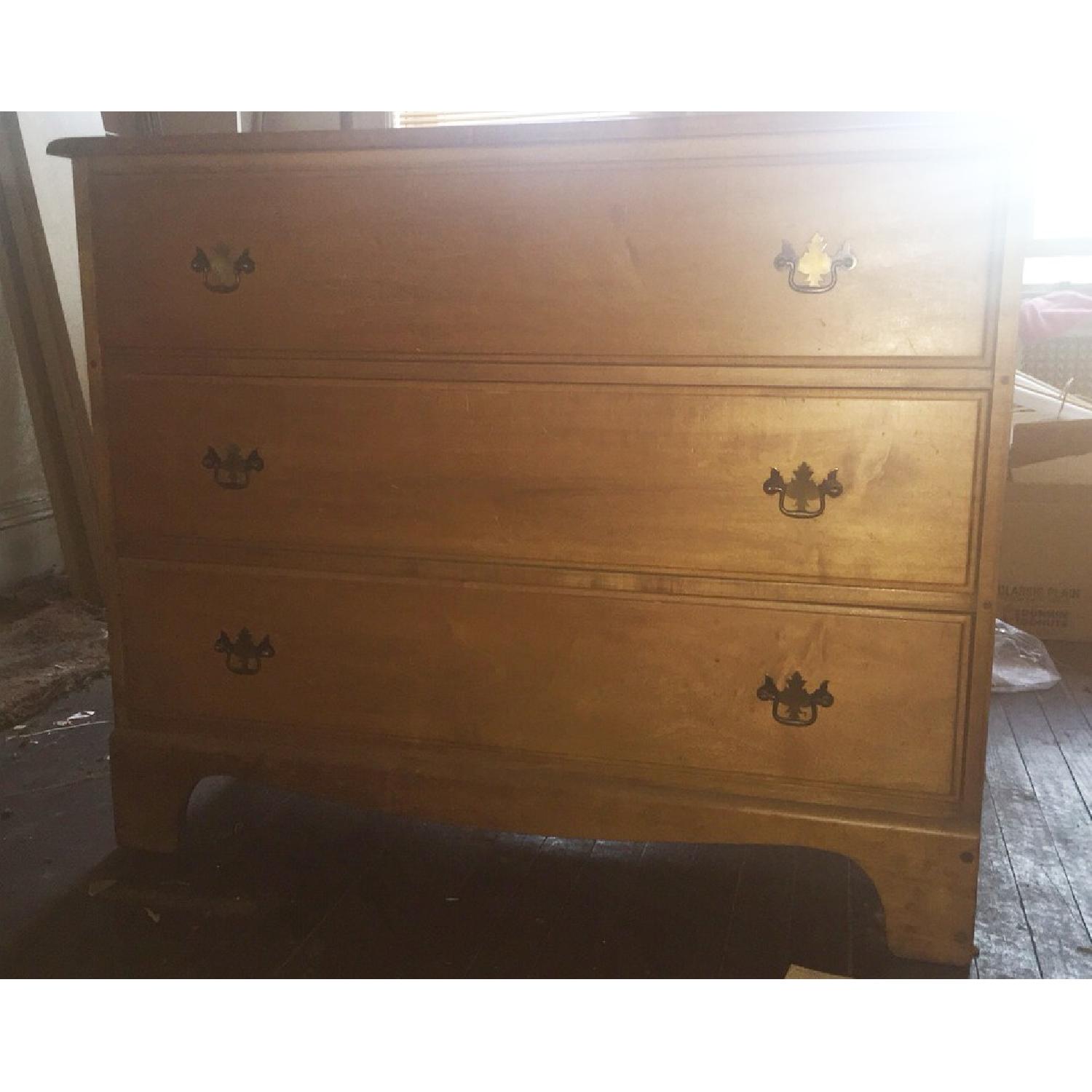 3 Drawer Dresser - image-1