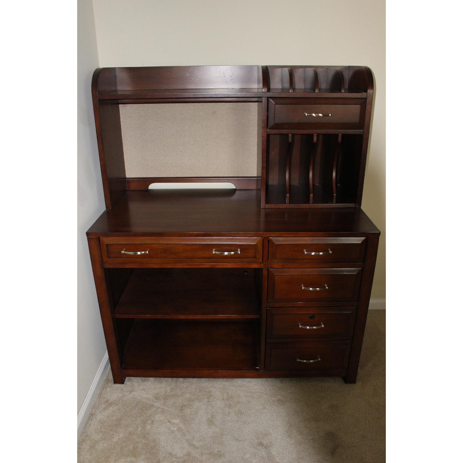 Raymour & Flanigan 4Piece Beacon Office Collection & Chair AptDeco