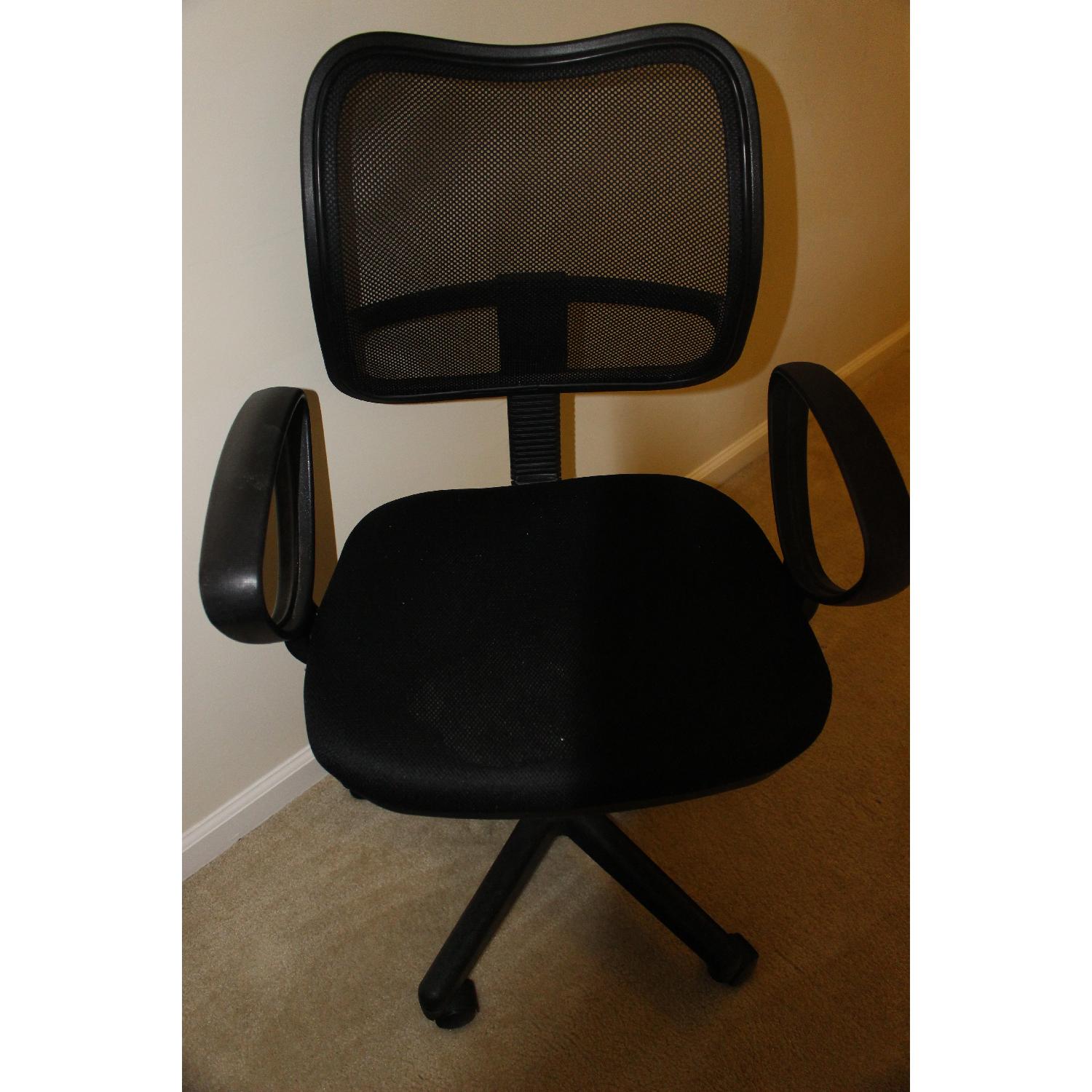 Raymour & Flanigan 4-Piece Beacon Office Collection & Chair - image-7