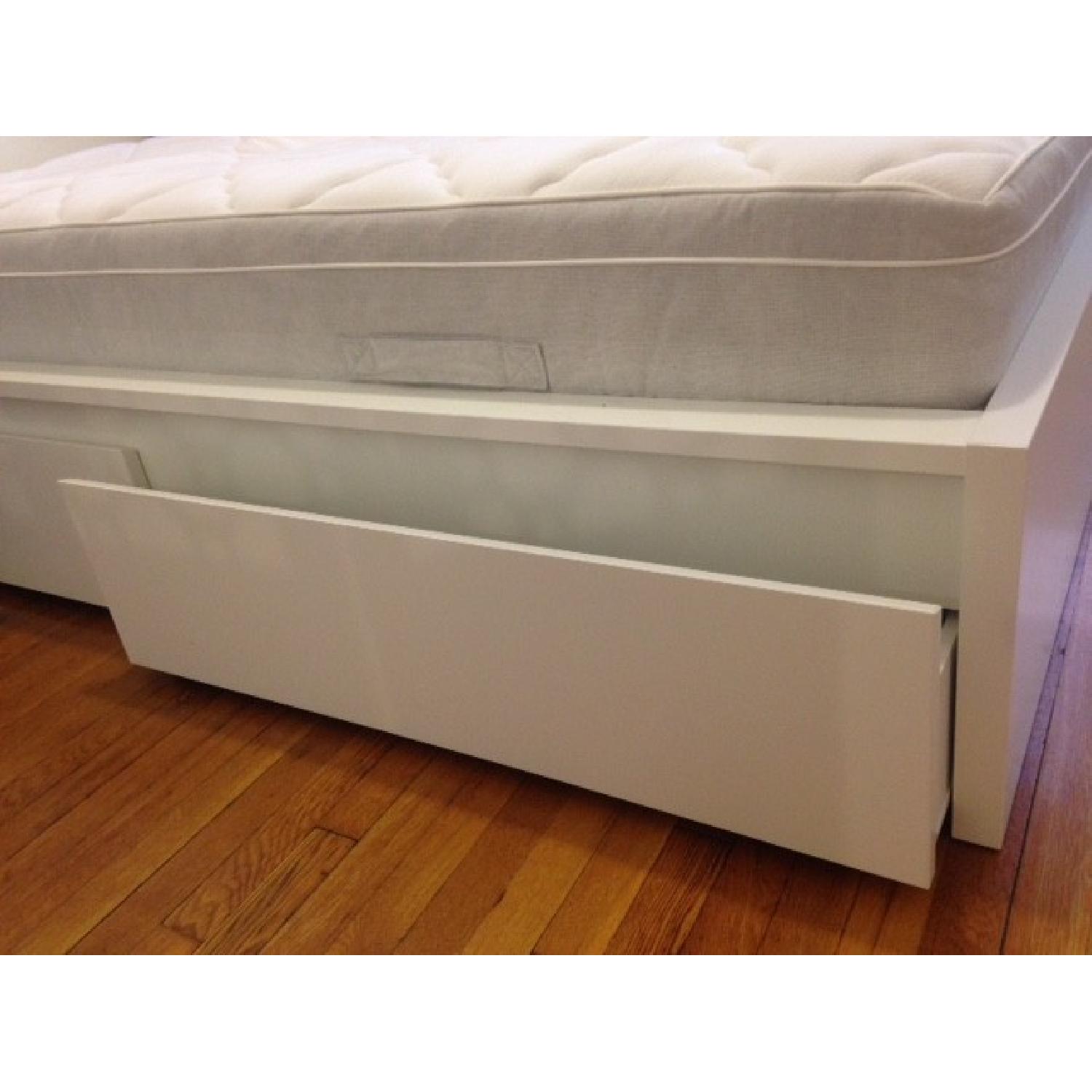Ikea Malm Queen Size Bed W 4 Drawers Aptdeco