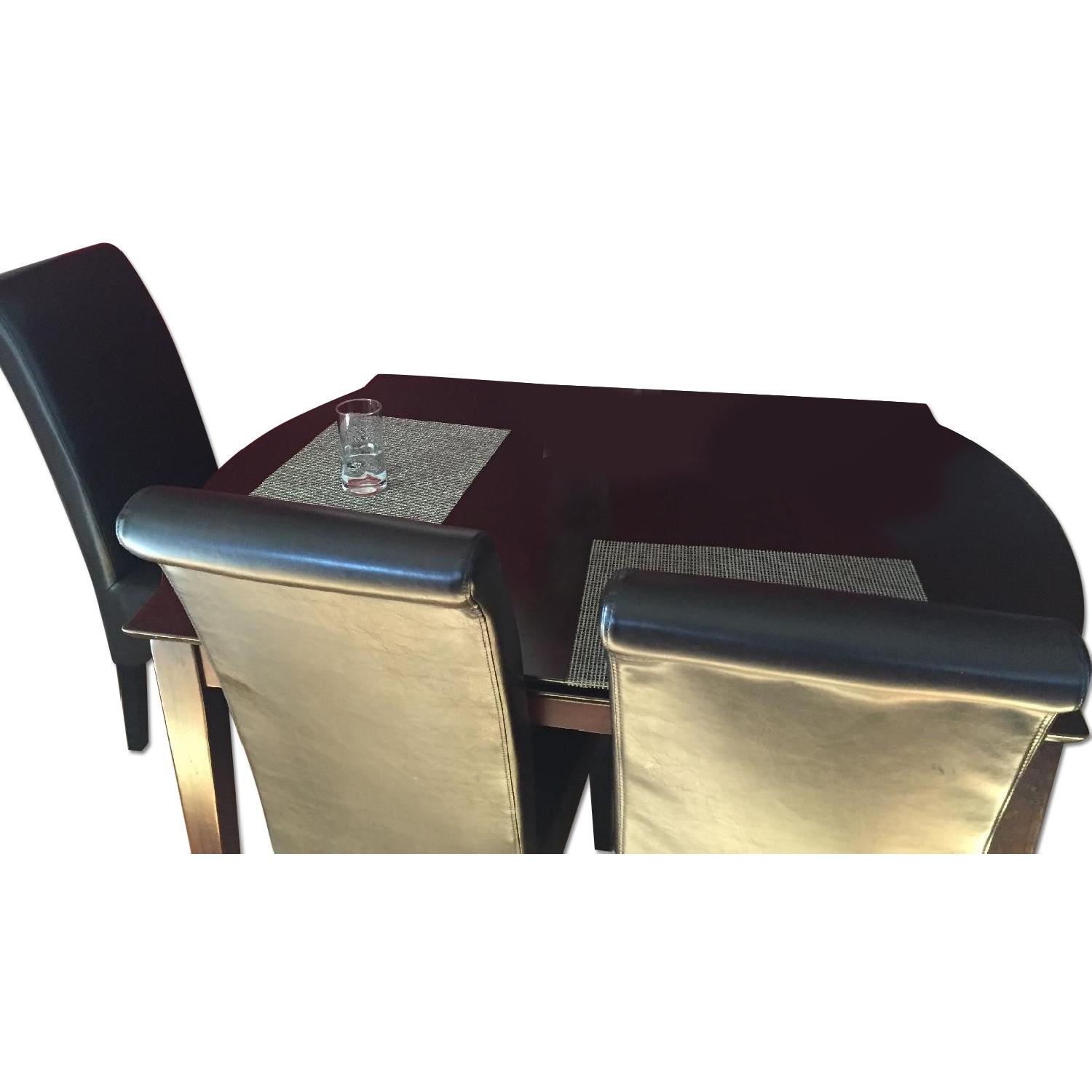 Expandable Dining Table w/ 4 Chairs - AptDeco