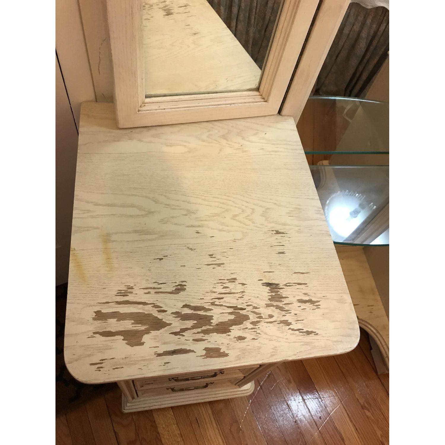 Lexington Furniture Vanity w/ Tri-Fold Mirror - image-4