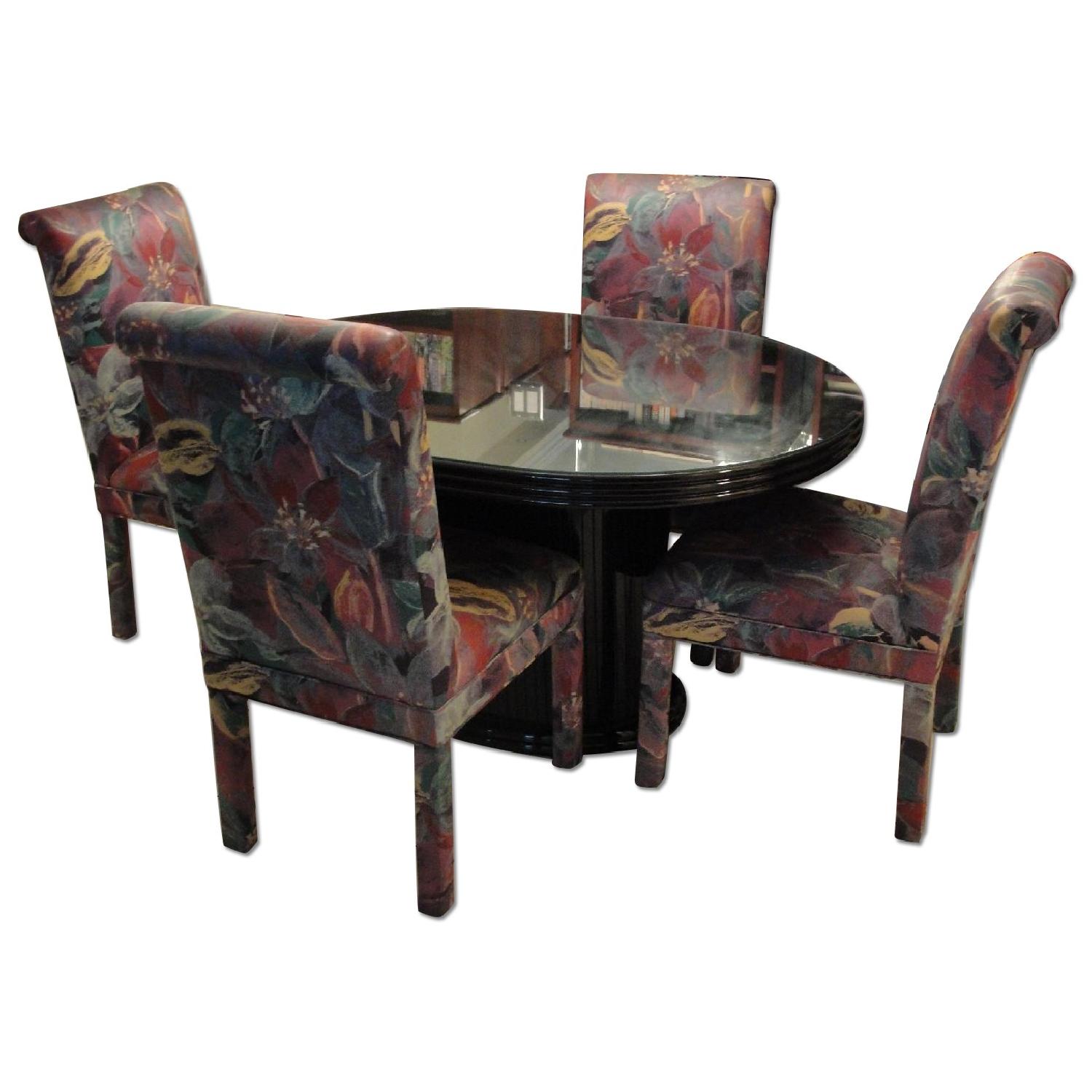 Round Dining Table w/ 4 Chairs - AptDeco