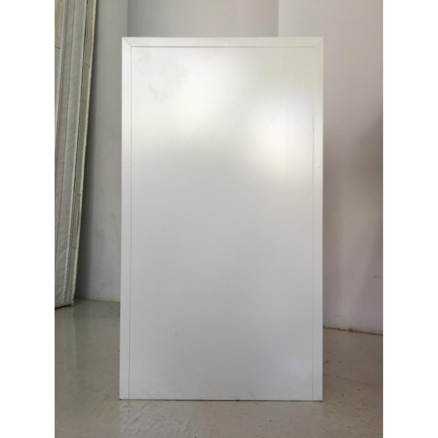 Bisley 2-Drawer Locking Filing Cabinet in White - image-2