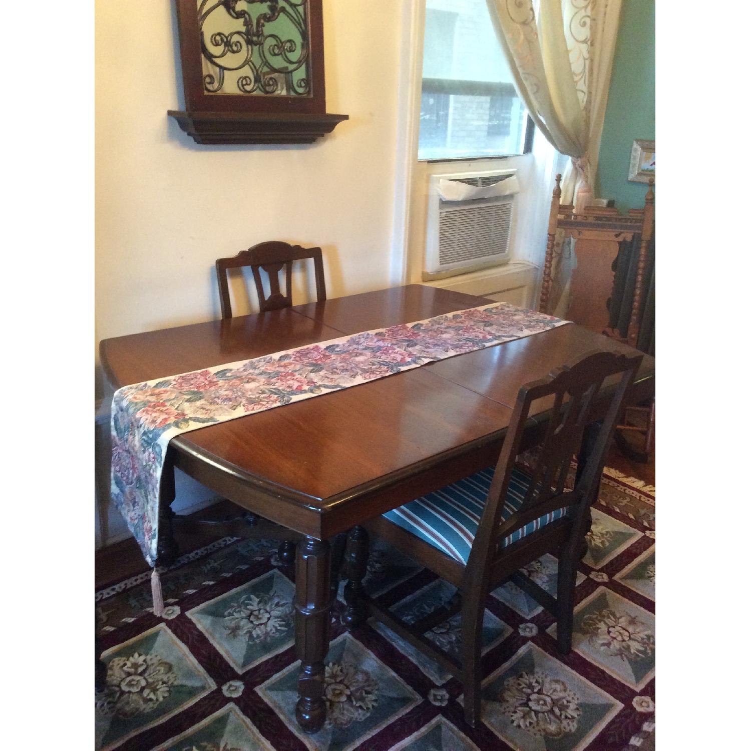 Solid Oak Expandable Dining Table w/ 6 Chairs - image-2