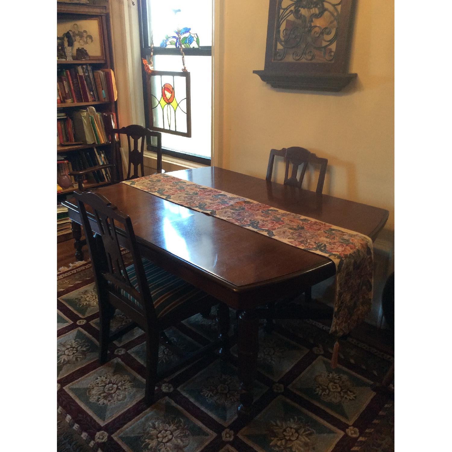 Solid Oak Expandable Dining Table w/ 6 Chairs - image-3