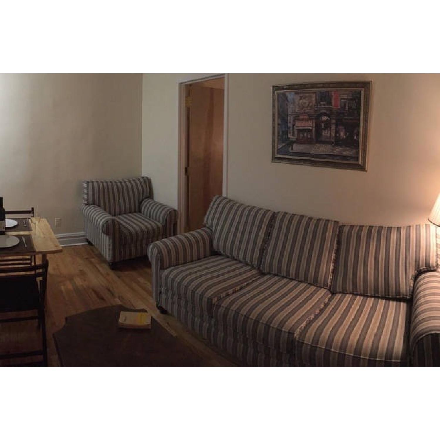 Bob's Furniture Queen Sleeper Sofa + Chair AptDeco