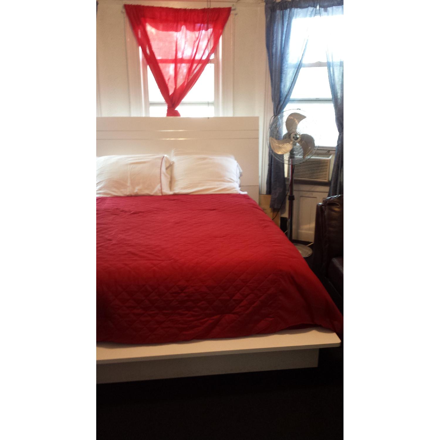 Delta Queen Size Bed Frame - image-1